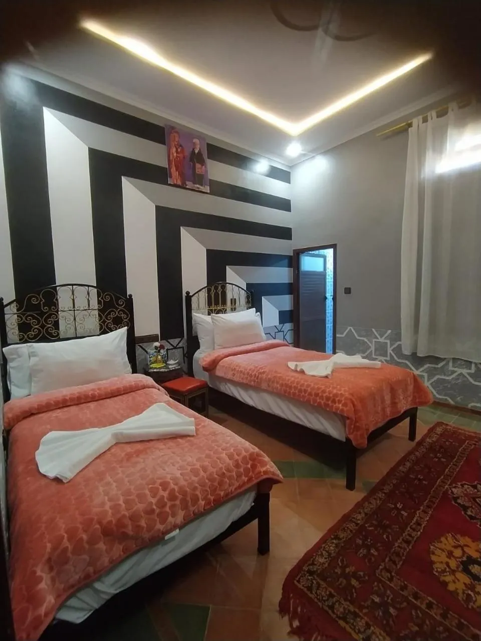 Bed in Hôtel La Vallée Des Oiseaux