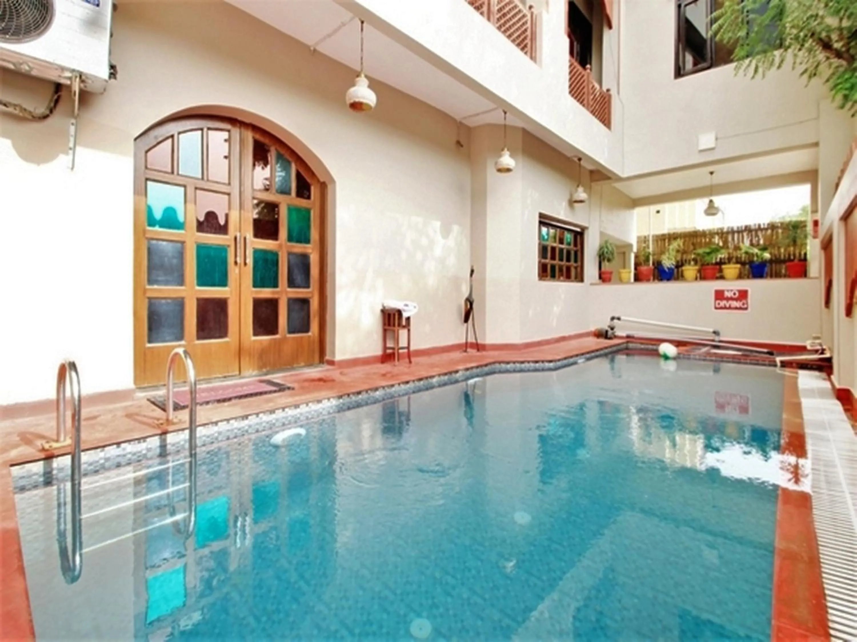 Swimming pool in Taj Haveli Hotel Agra - Walkable Distance From Taj Mahal