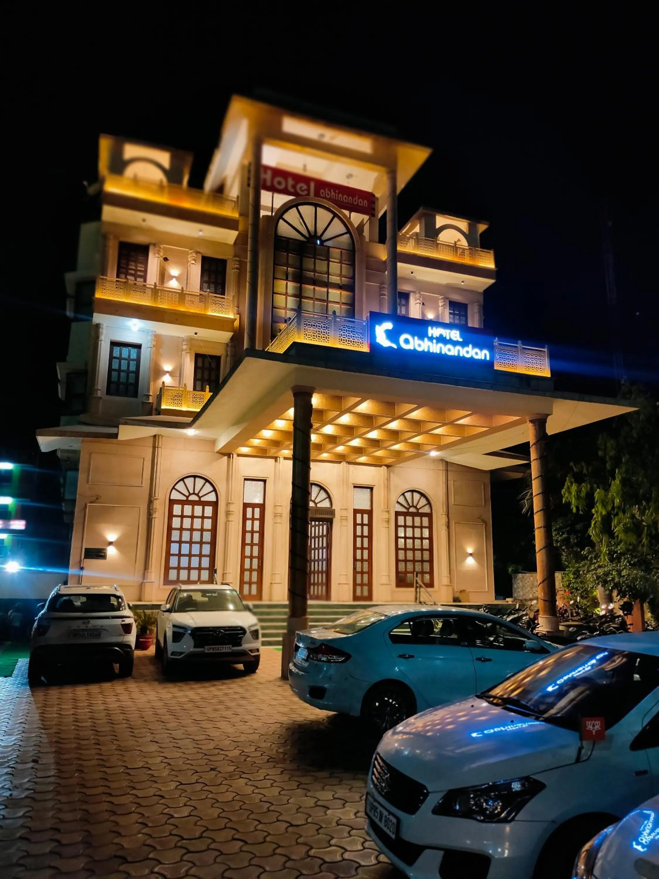 Property building in Hotel Abhinandan