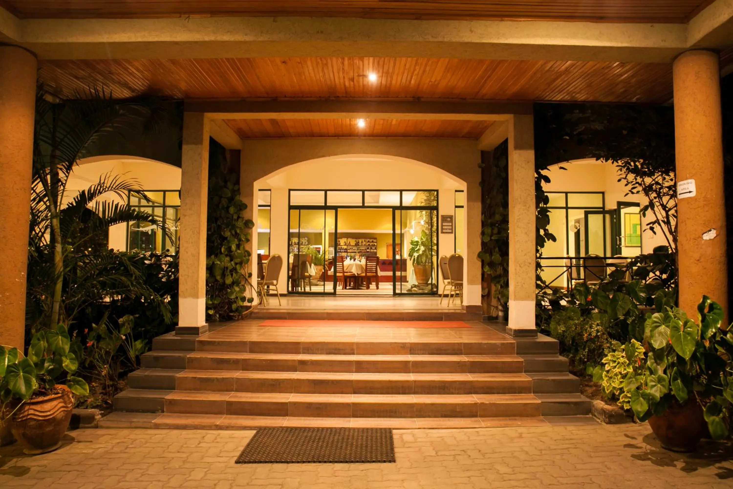 Facade/entrance in Gorillas Volcanoes Hotel