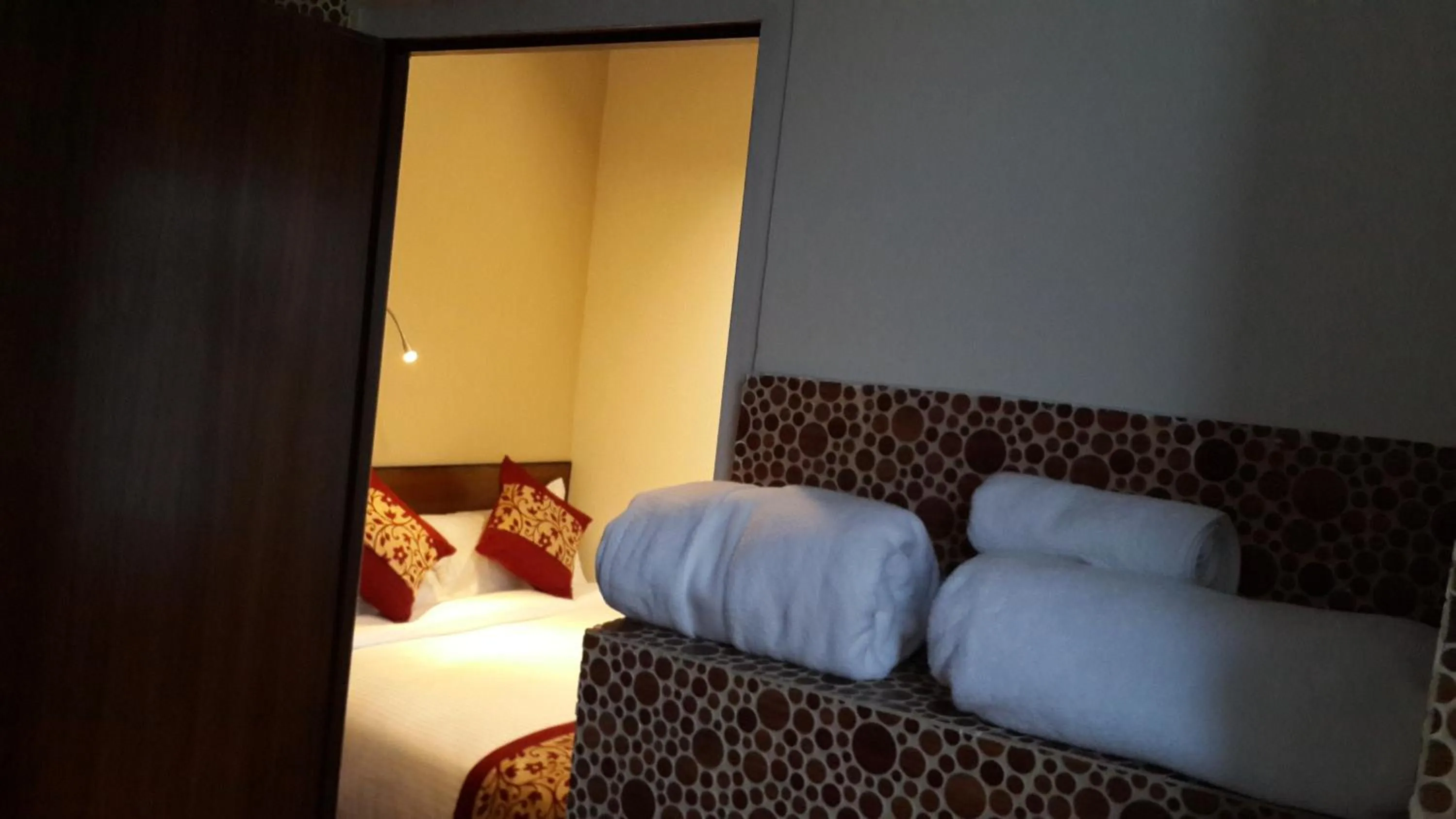 Bed in Hotel Heranya