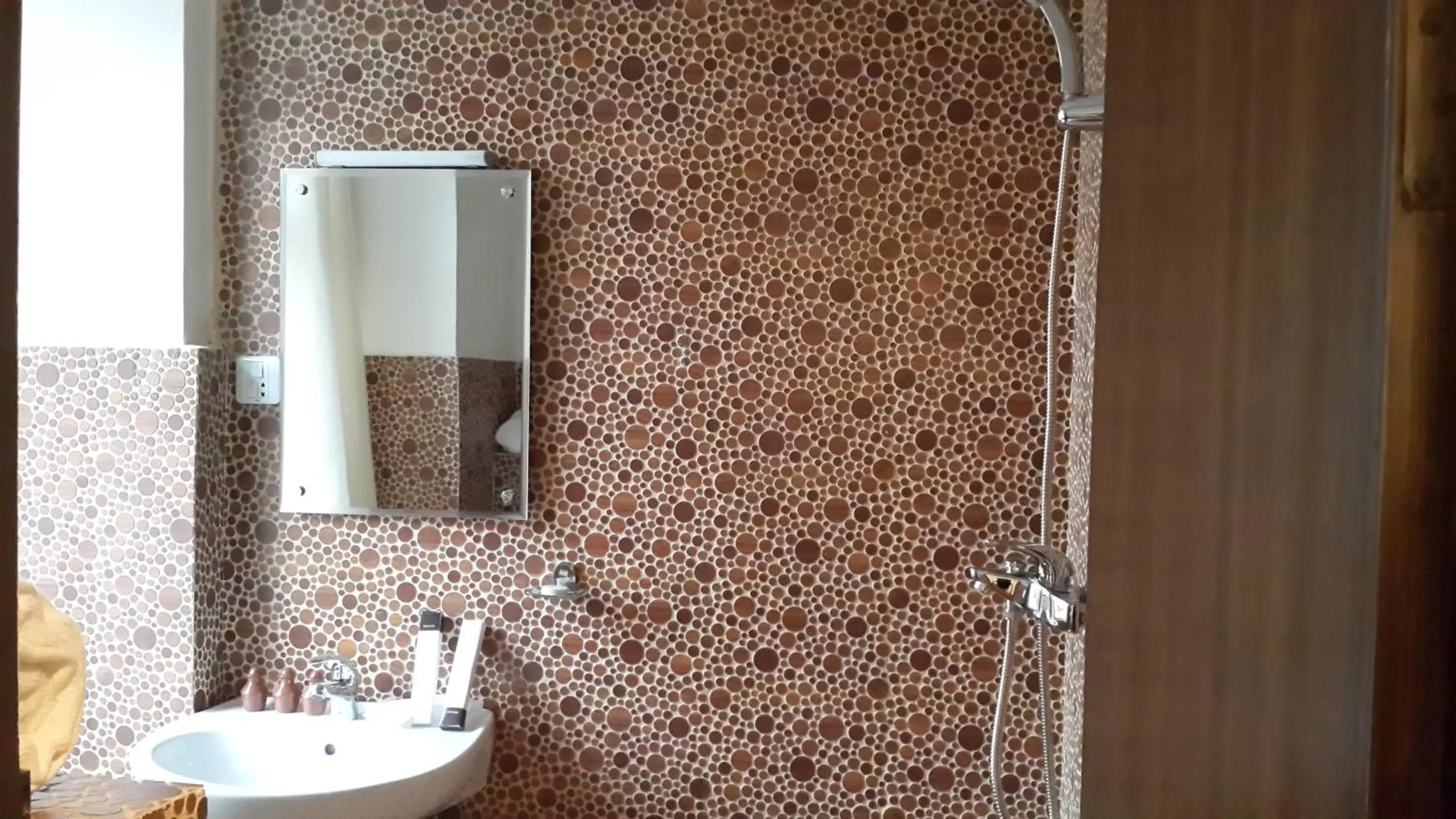 Bathroom in Hotel Heranya