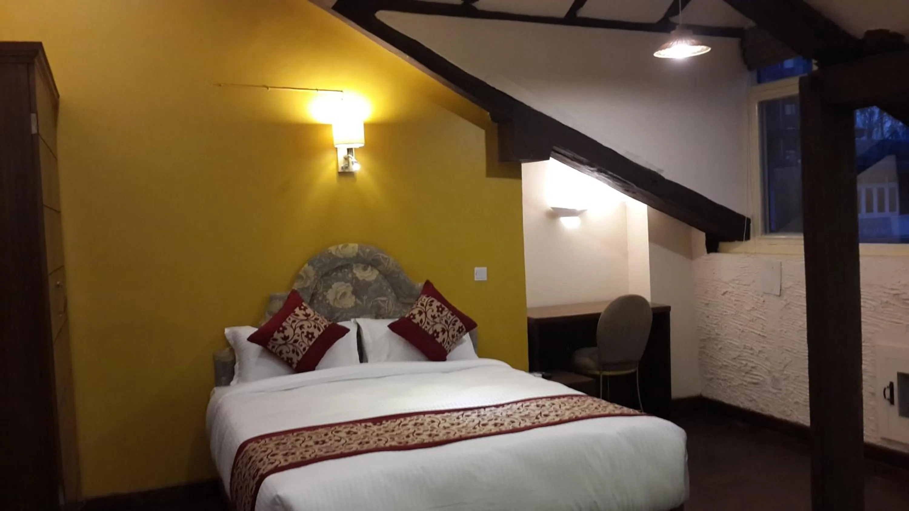 Photo of the whole room, Bed in Hotel Heranya