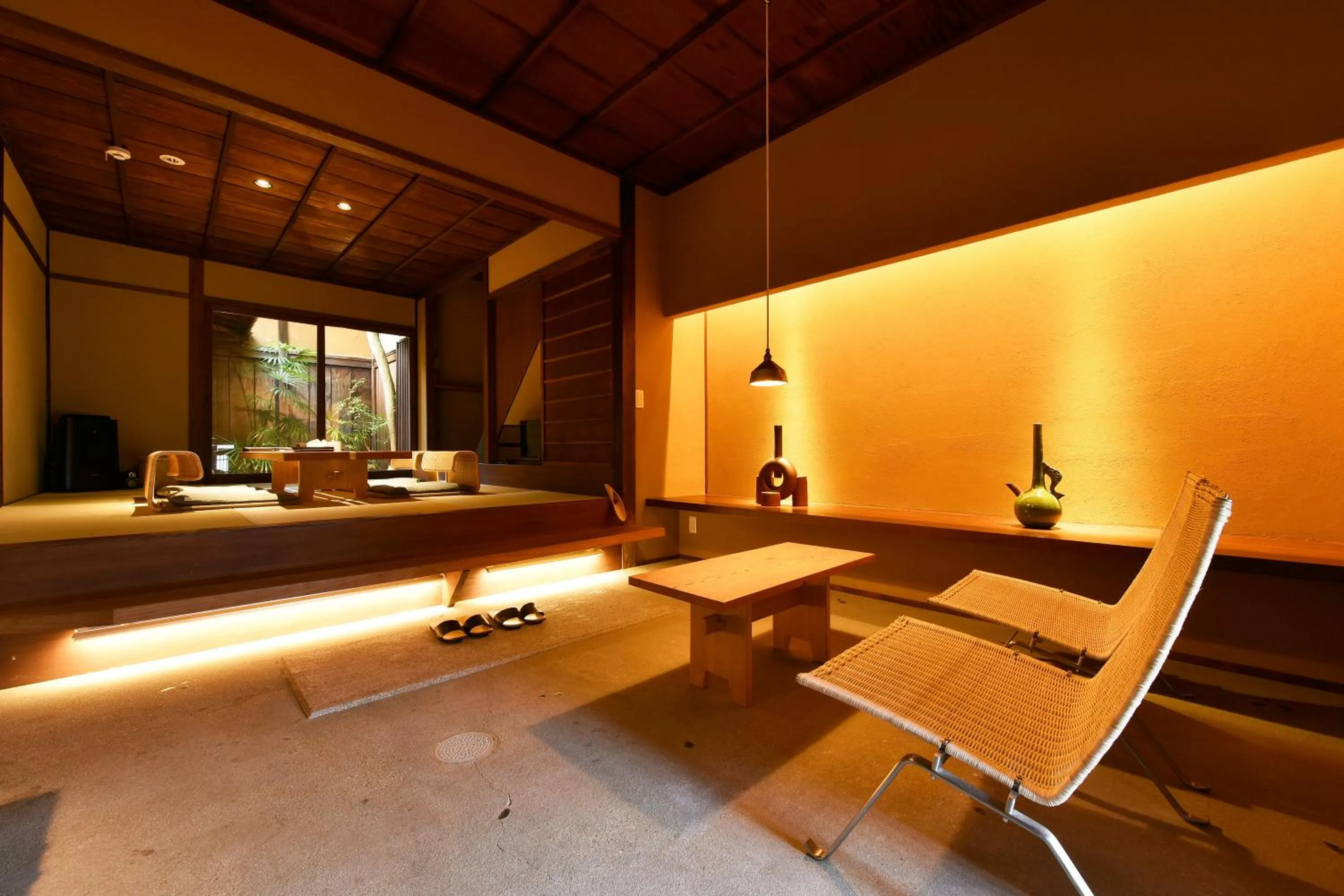 Area and facilities in Kuraya Kiyomizu Gojo