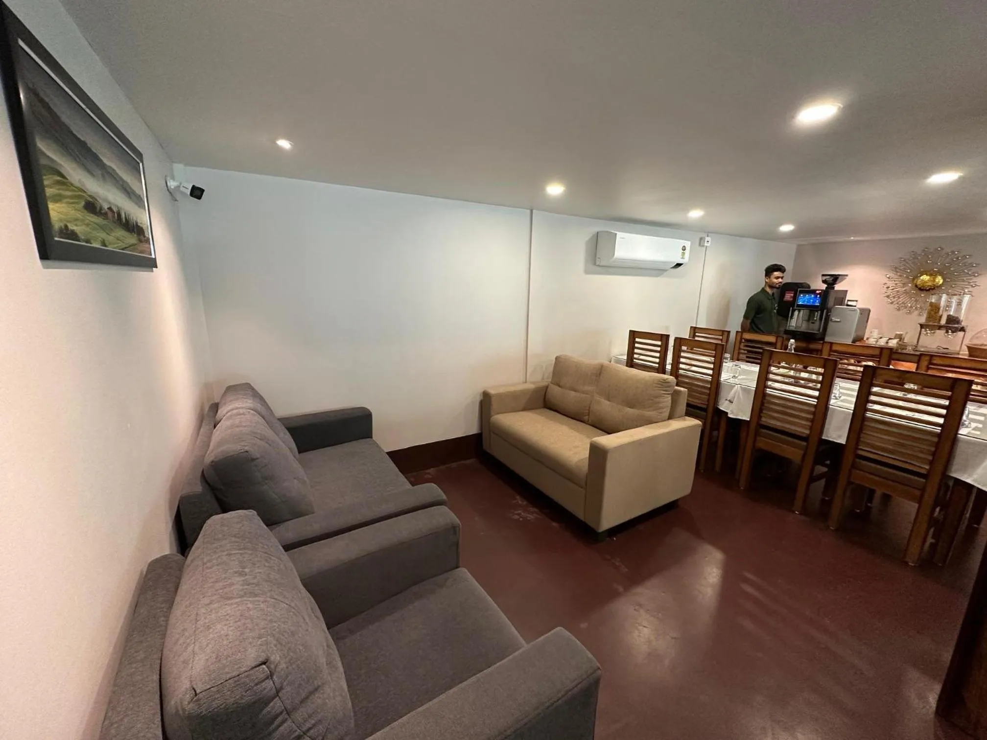 Lobby or reception in Jungleciti House, Kaziranga National Park