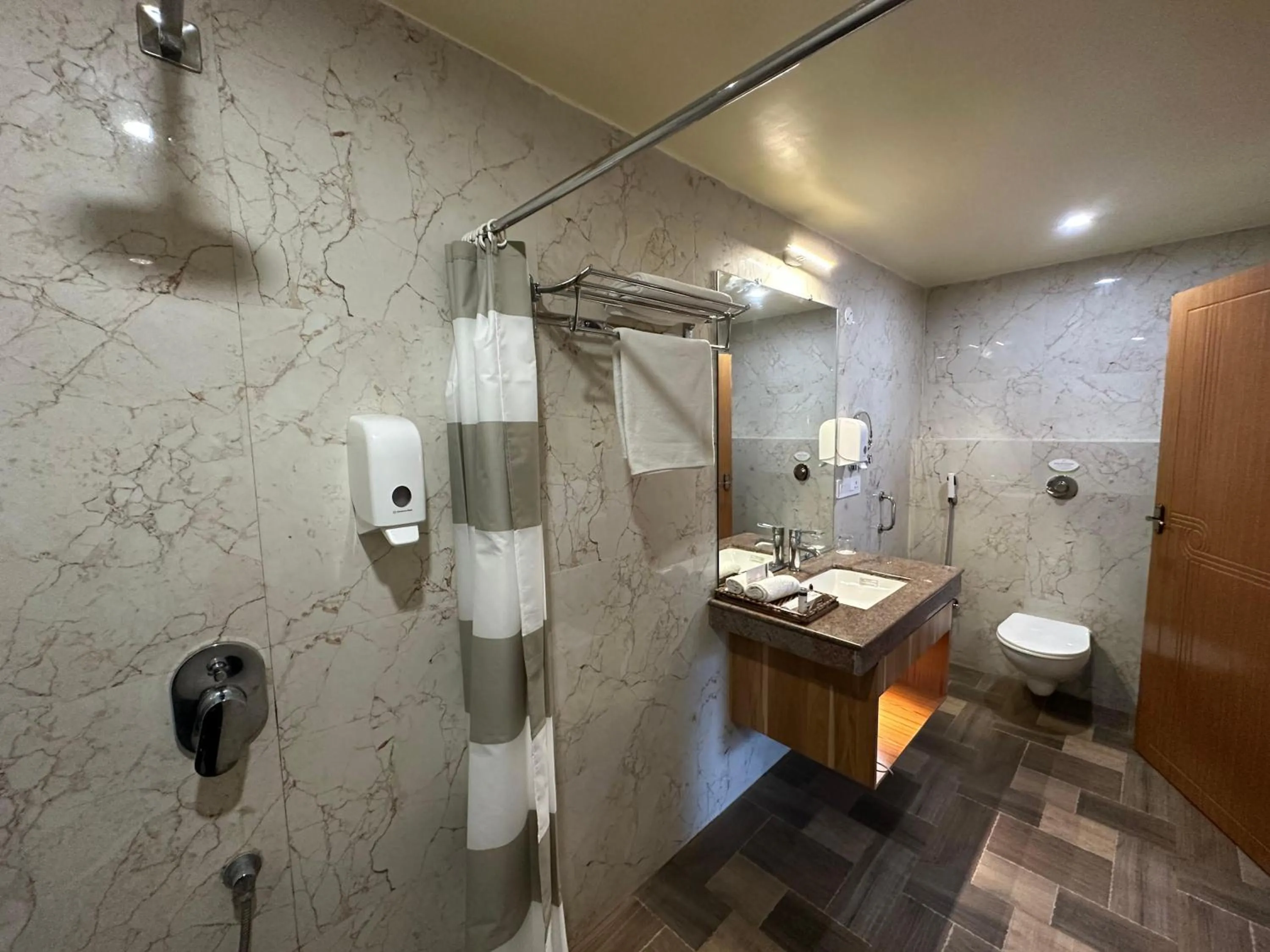 Bathroom in Jungleciti House, Kaziranga National Park