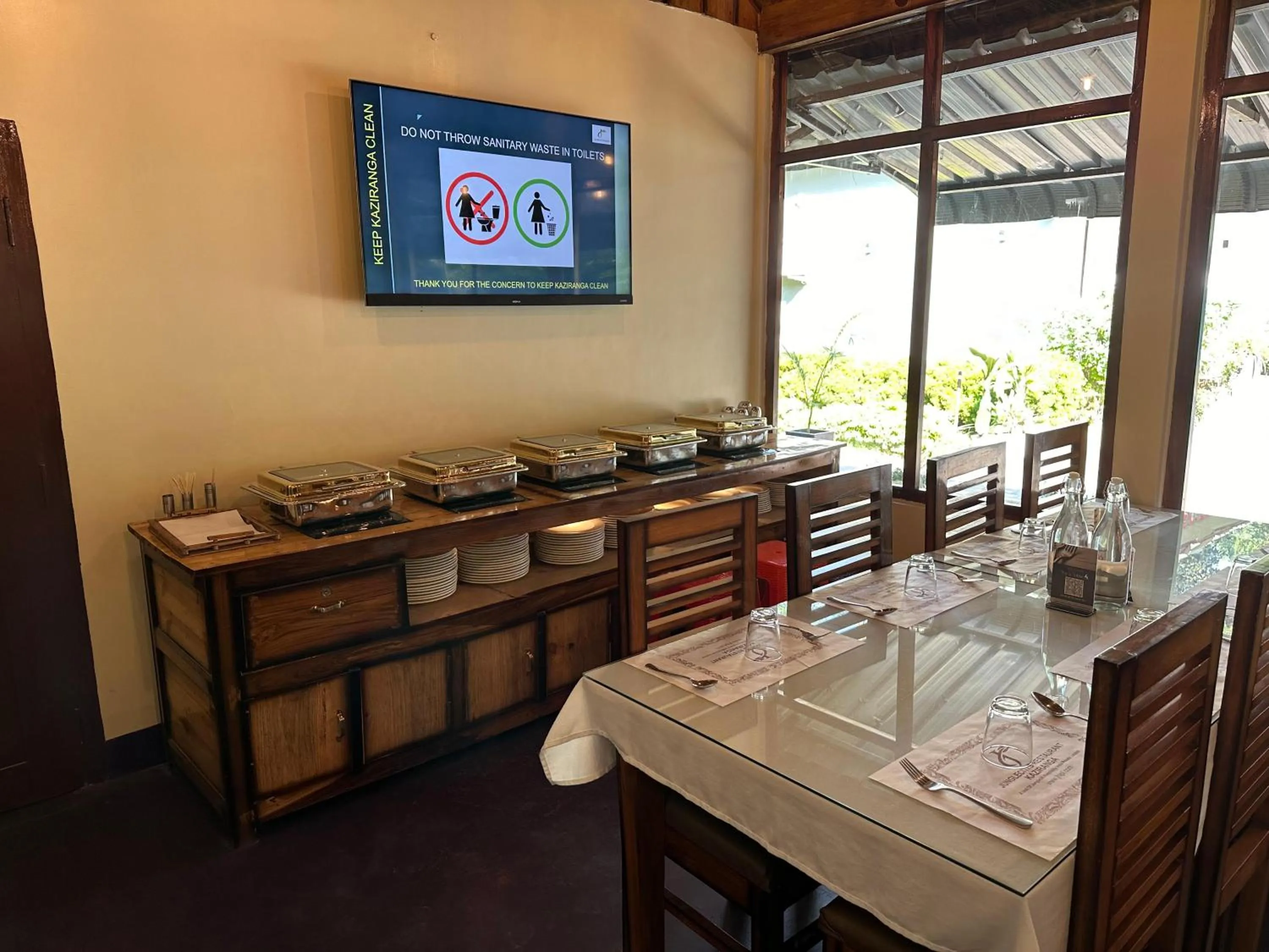 Restaurant/places to eat in Jungleciti House, Kaziranga National Park