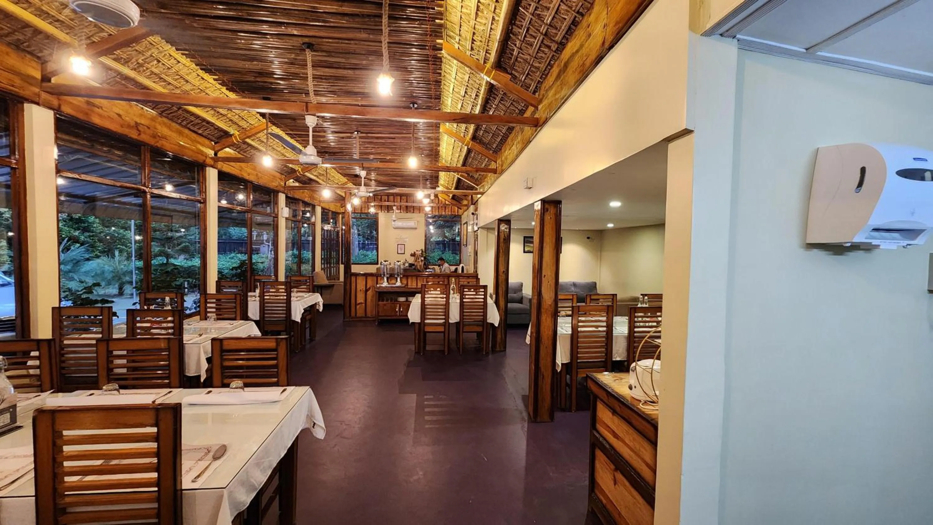 Lobby or reception in Jungleciti House, Kaziranga National Park