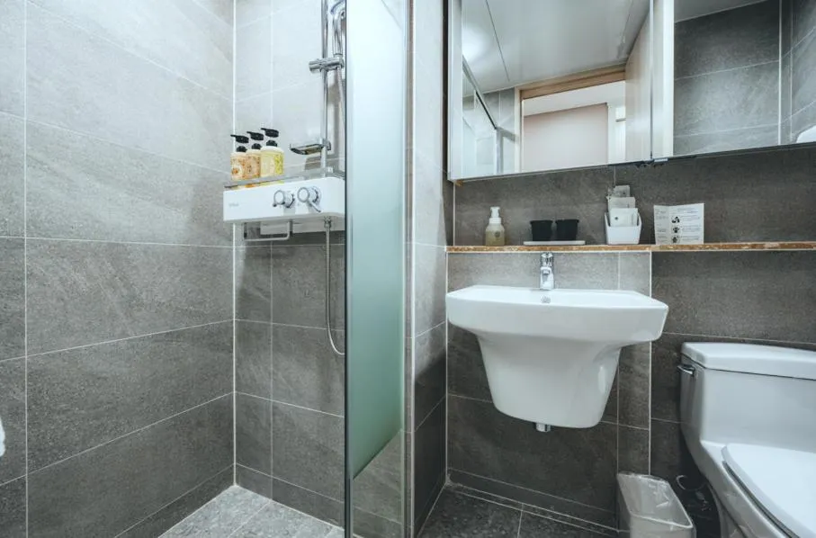 H Avenue Sasang Station Residence Hotel