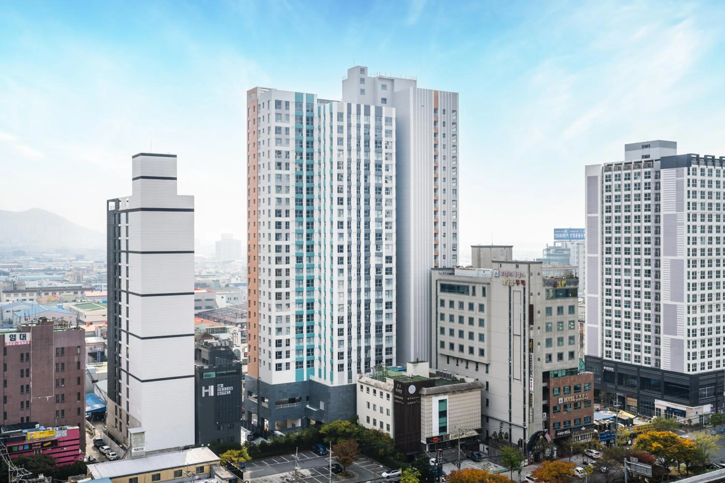 H Avenue Sasang Station Residence Hotel