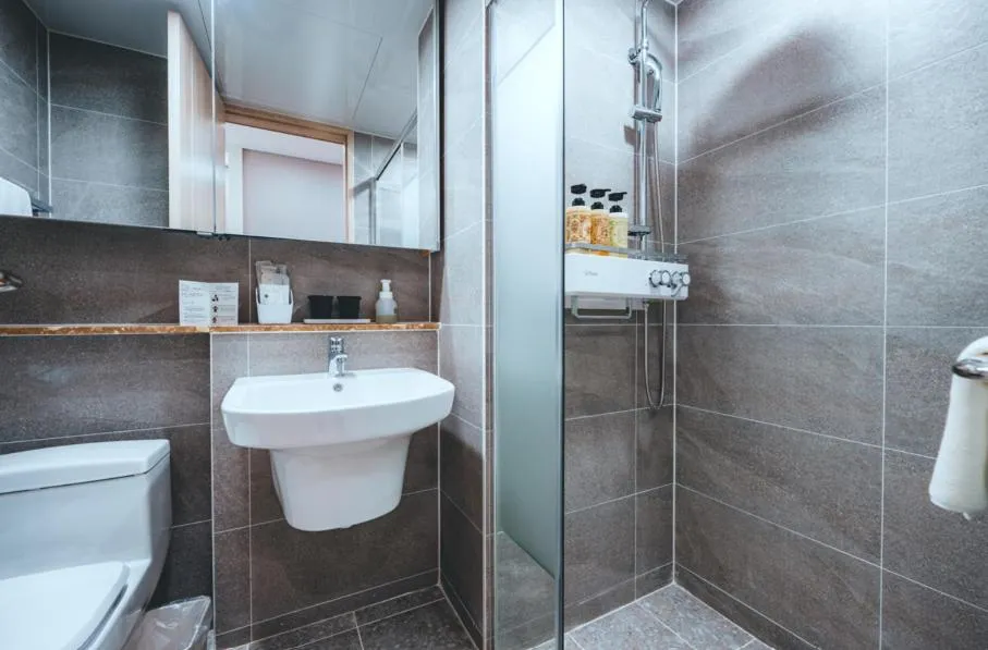 H Avenue Sasang Station Residence Hotel