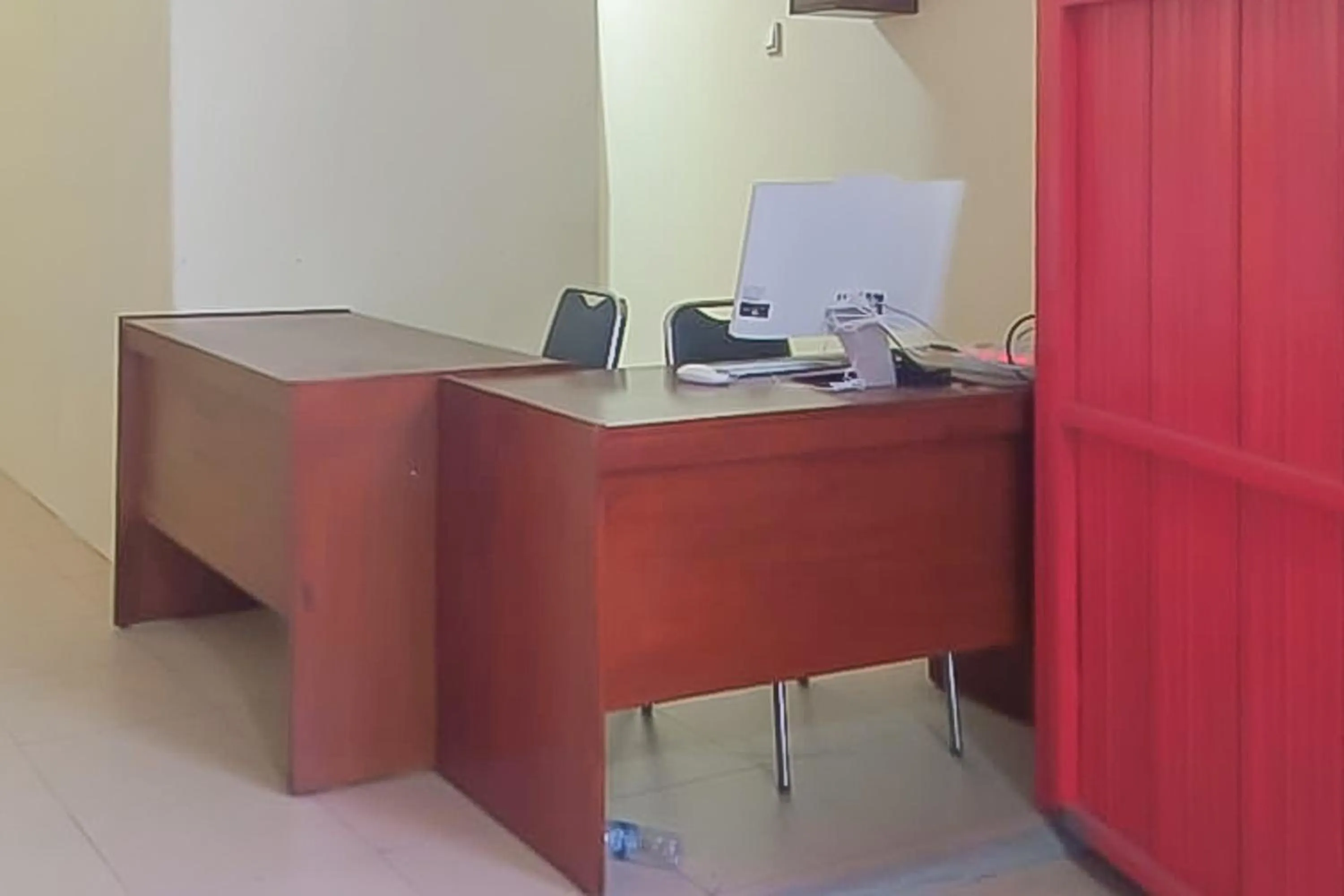 Lobby or reception in Urbanview Hotel Maharani Garut