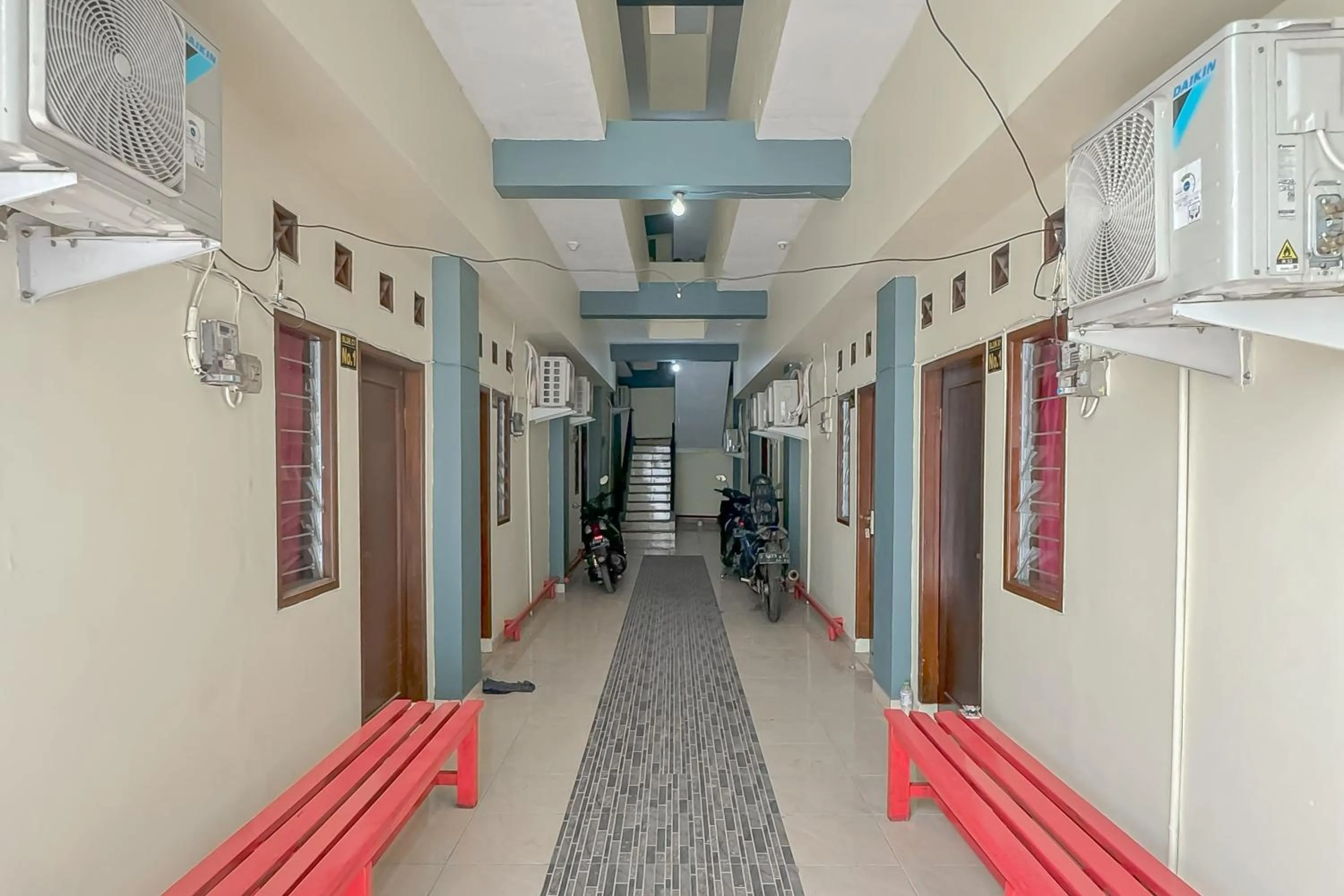 Property building in Urbanview Hotel Maharani Garut