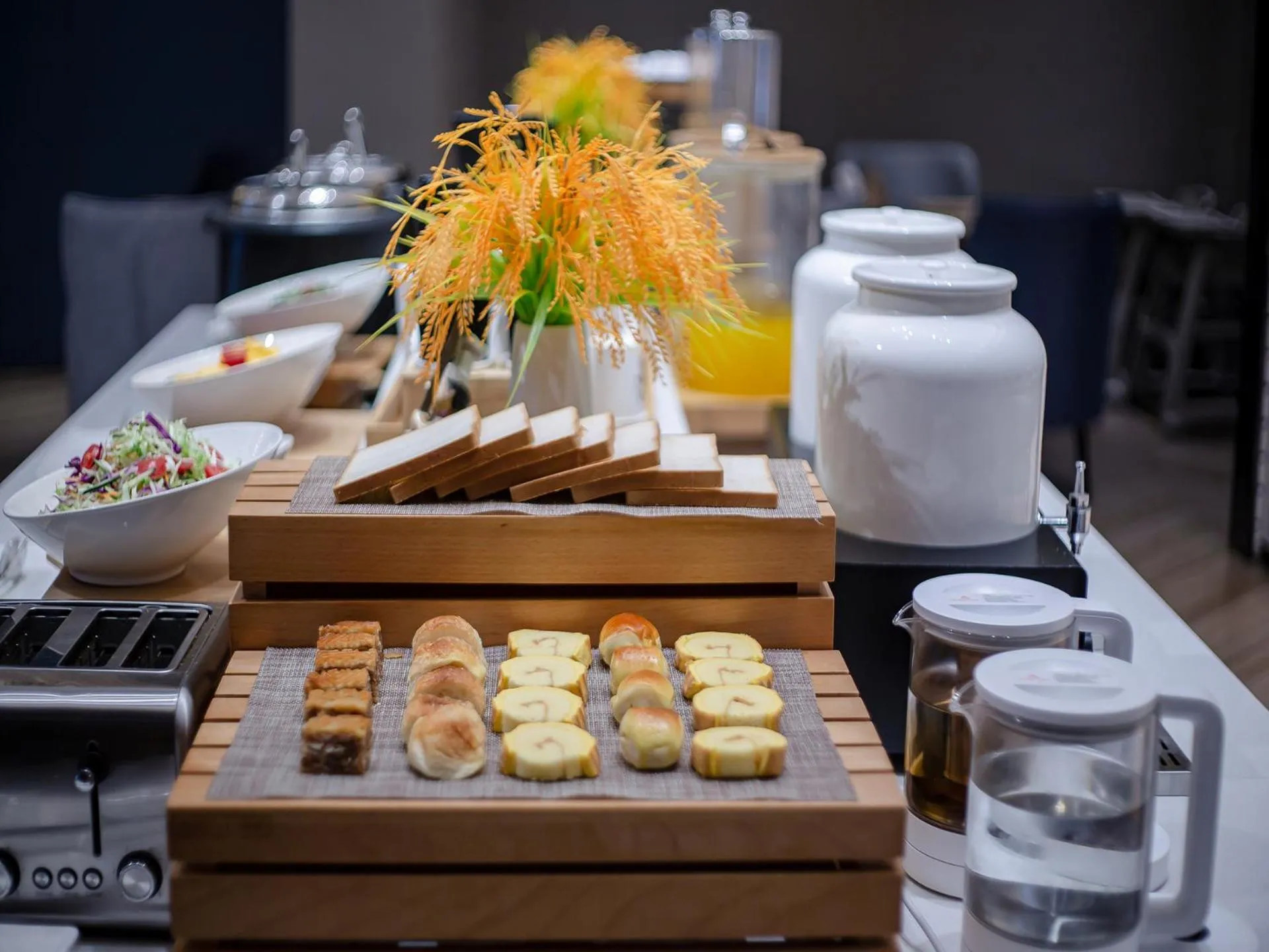 Restaurant/places to eat in Echarm Hotel Guigang Pingnan Central Plaza Branch