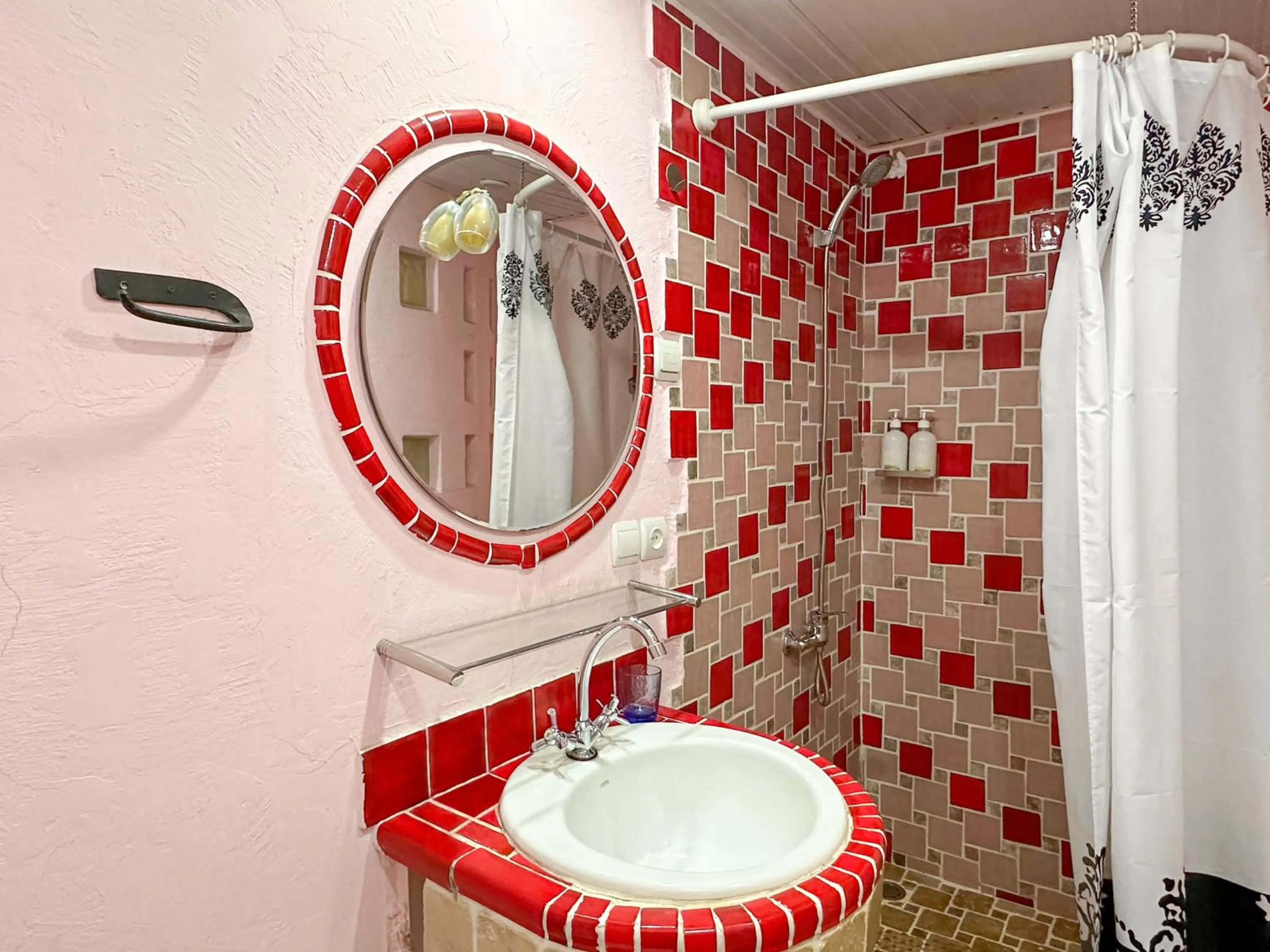 Shower in RIS Central Apartments Yerevan