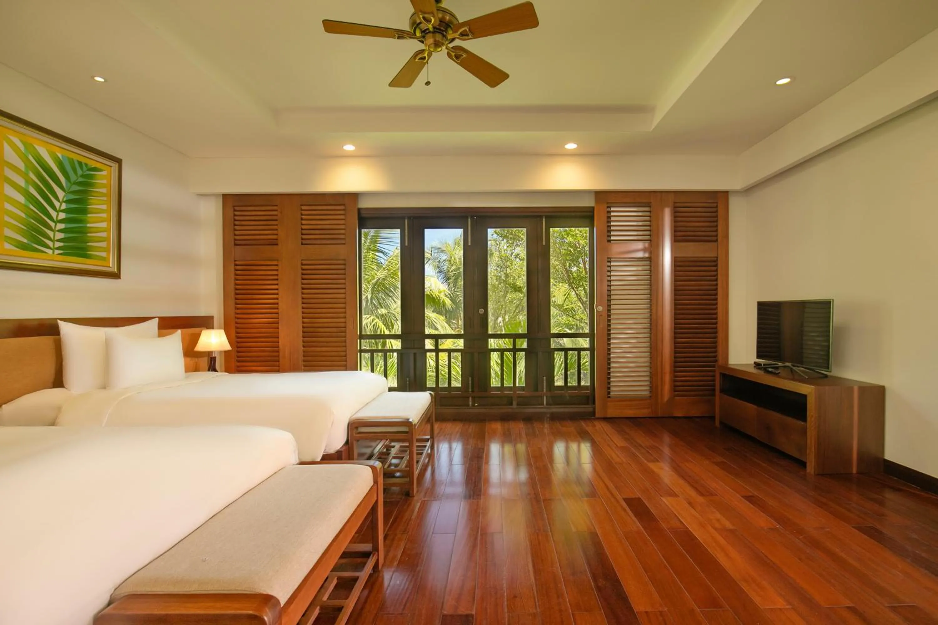 Communal lounge/ TV room, Bed in Purama Villas Luxury Resort Da Nang