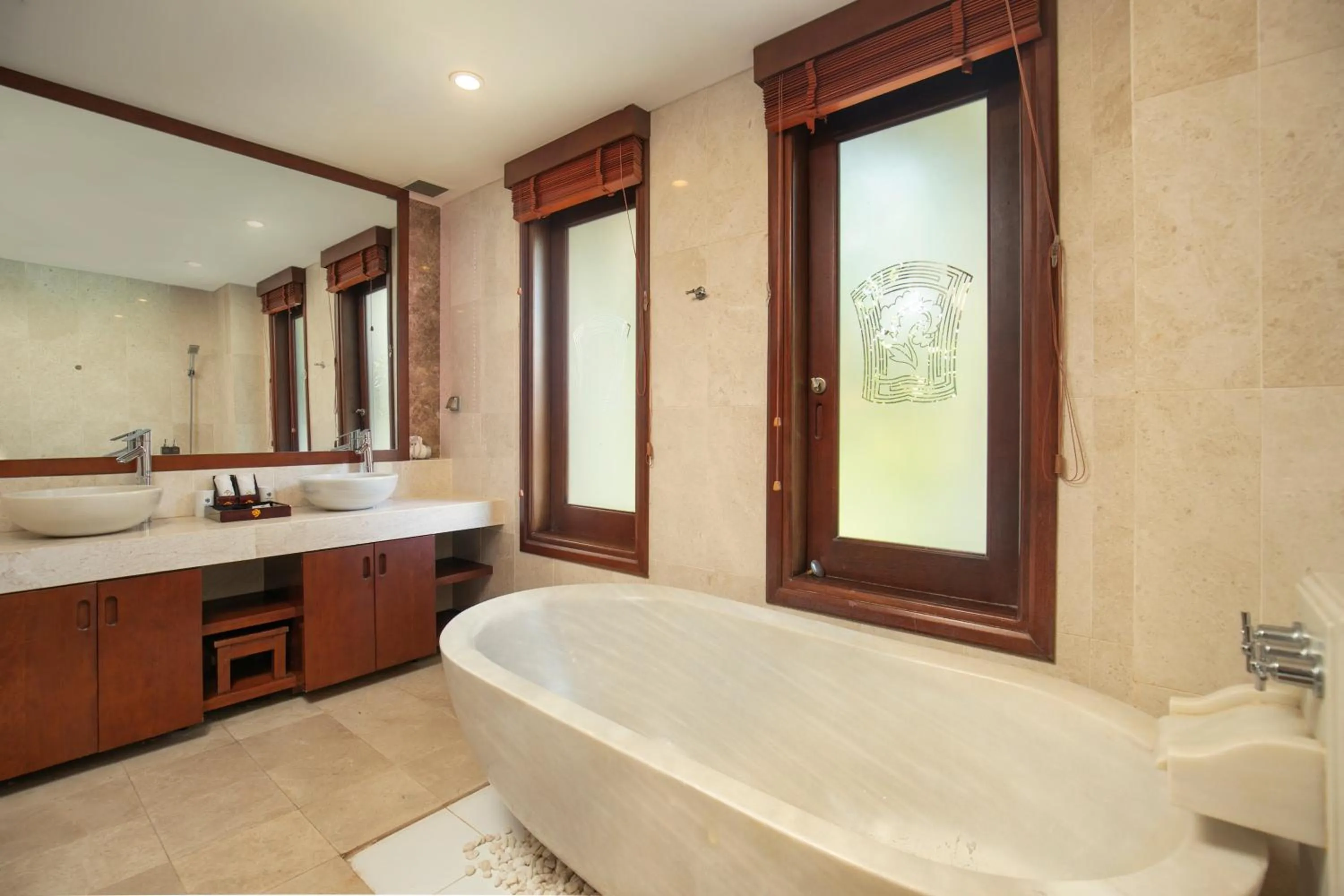 Hot Tub in Purama Villas Luxury Resort Da Nang