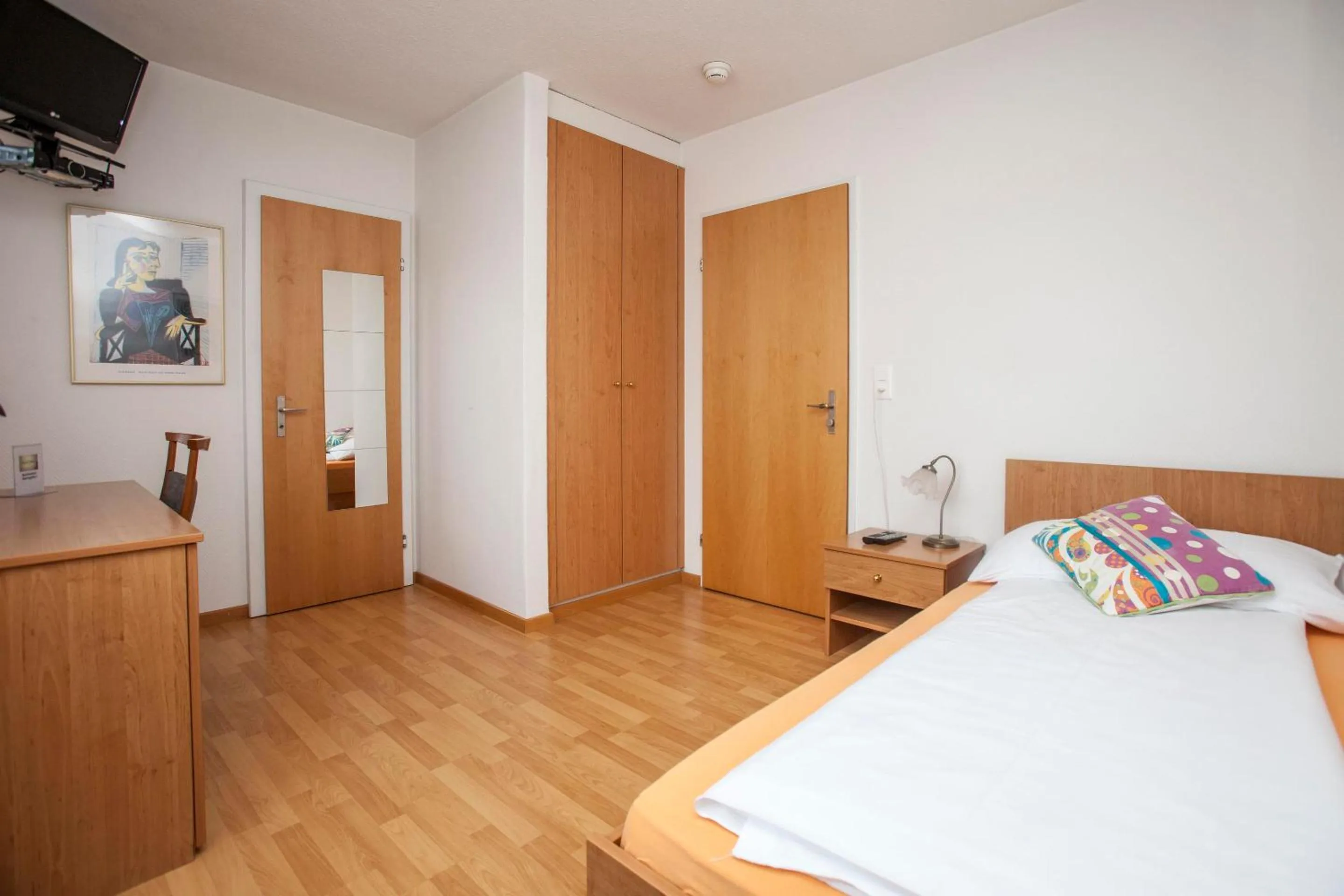 Communal lounge/ TV room in Hotel Zur Au