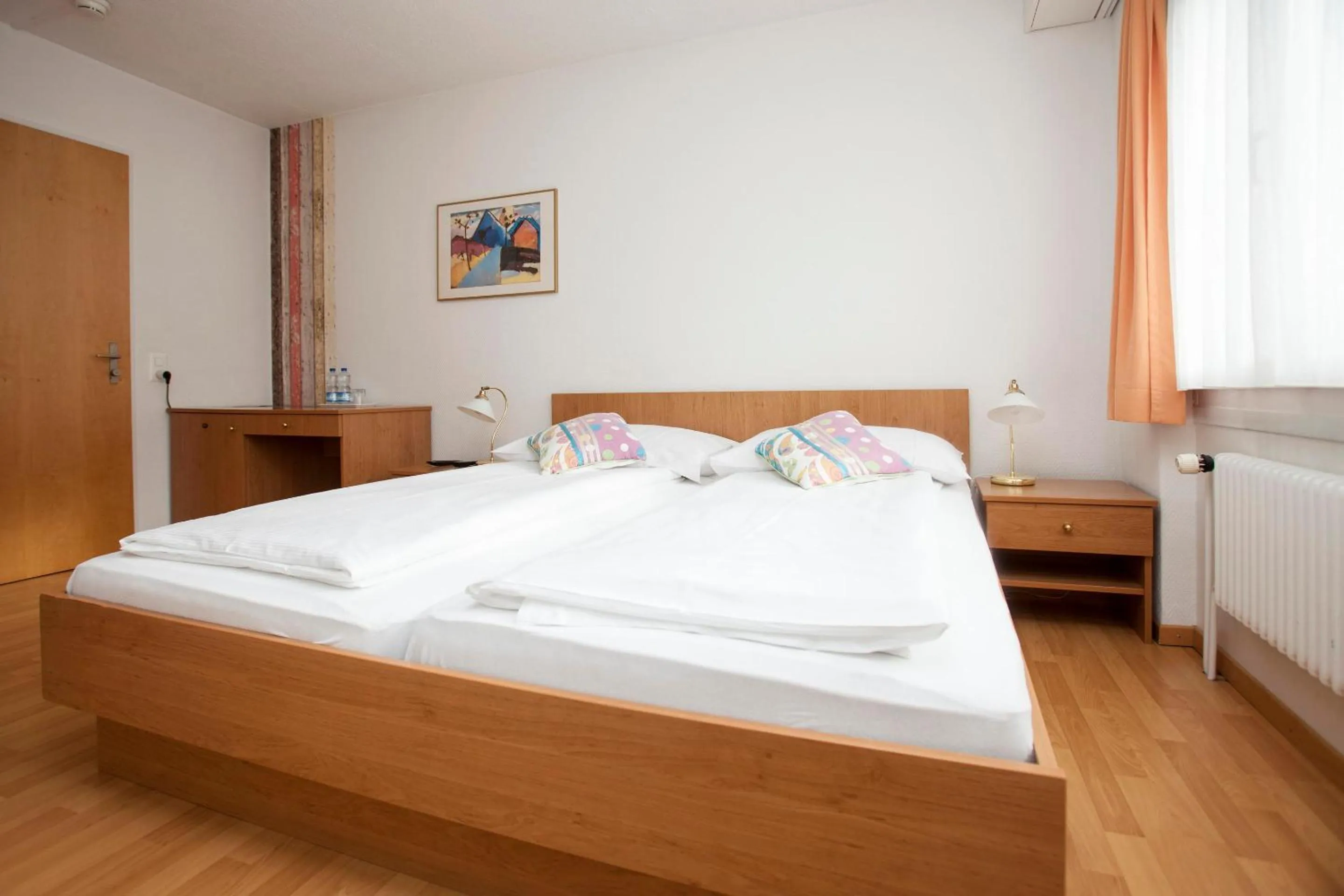 Bed in Hotel Zur Au