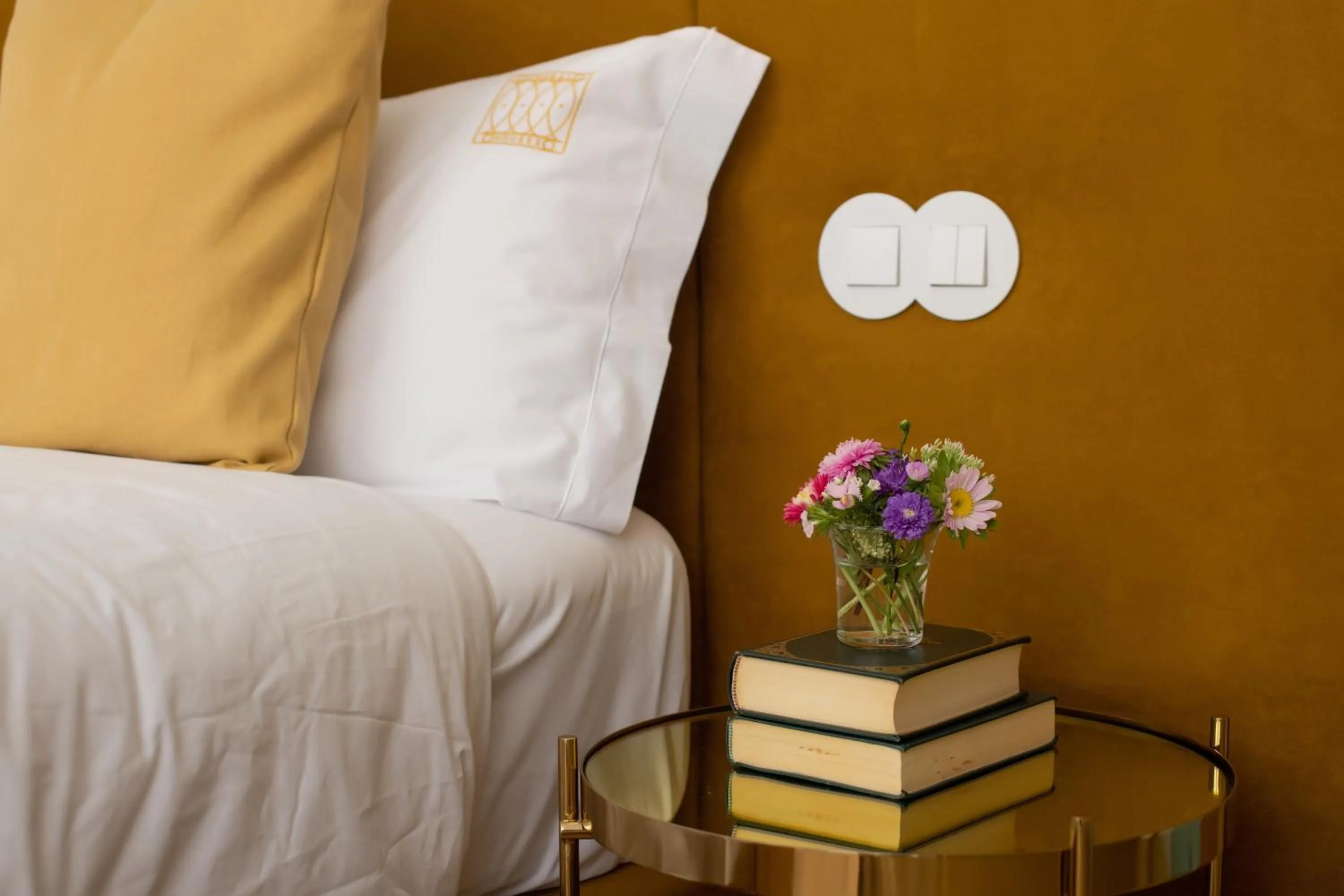 Bed in Trovador Guest House