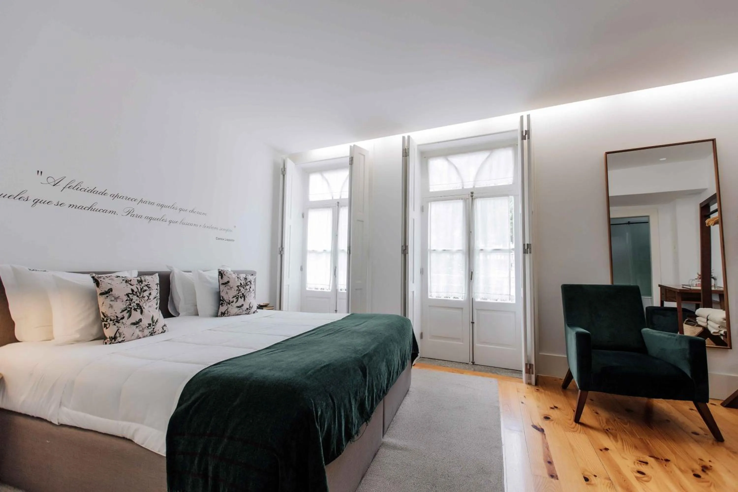 Bed in Trovador Guest House