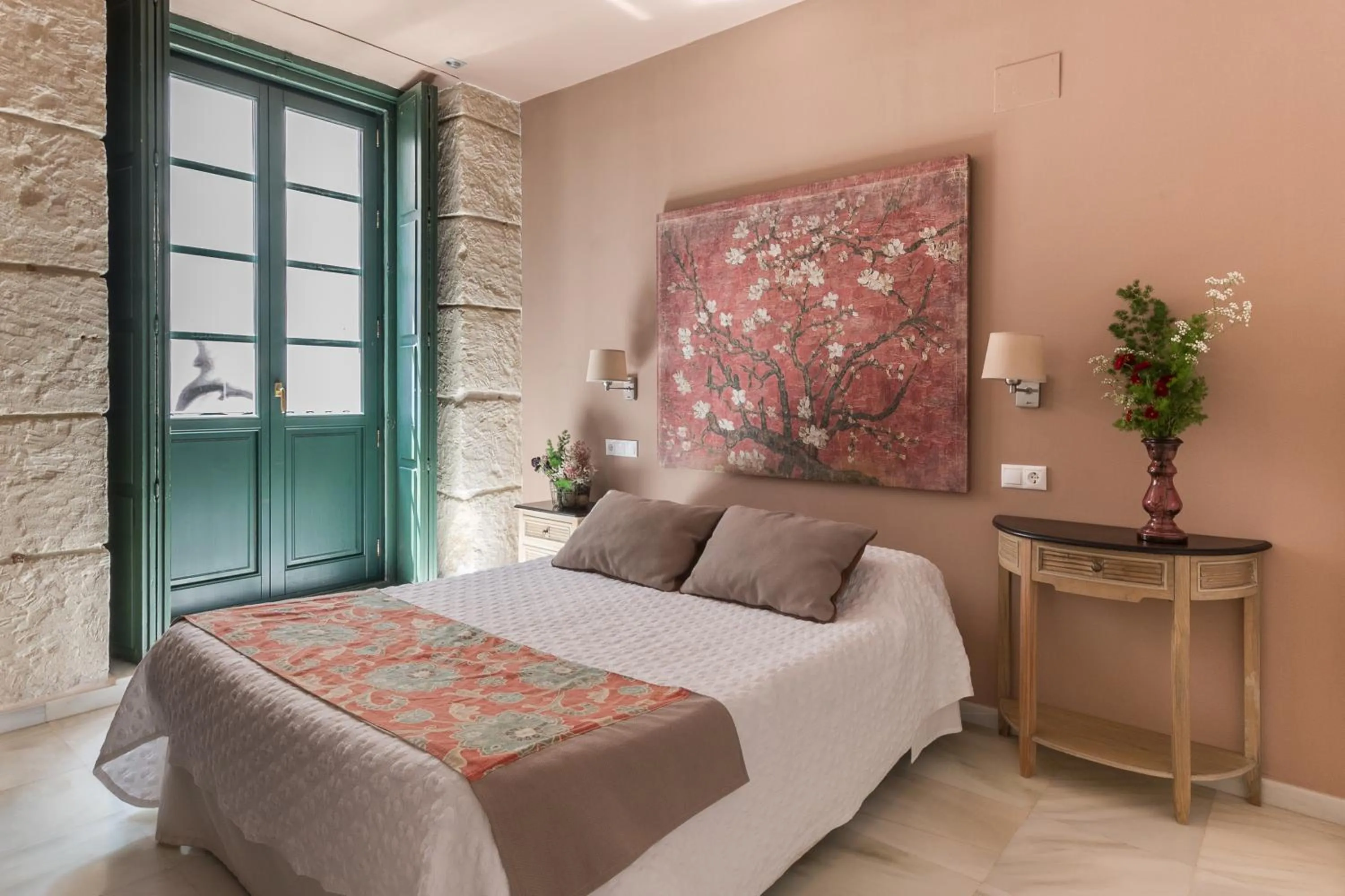 Bedroom, Bed in Luces de Catedral