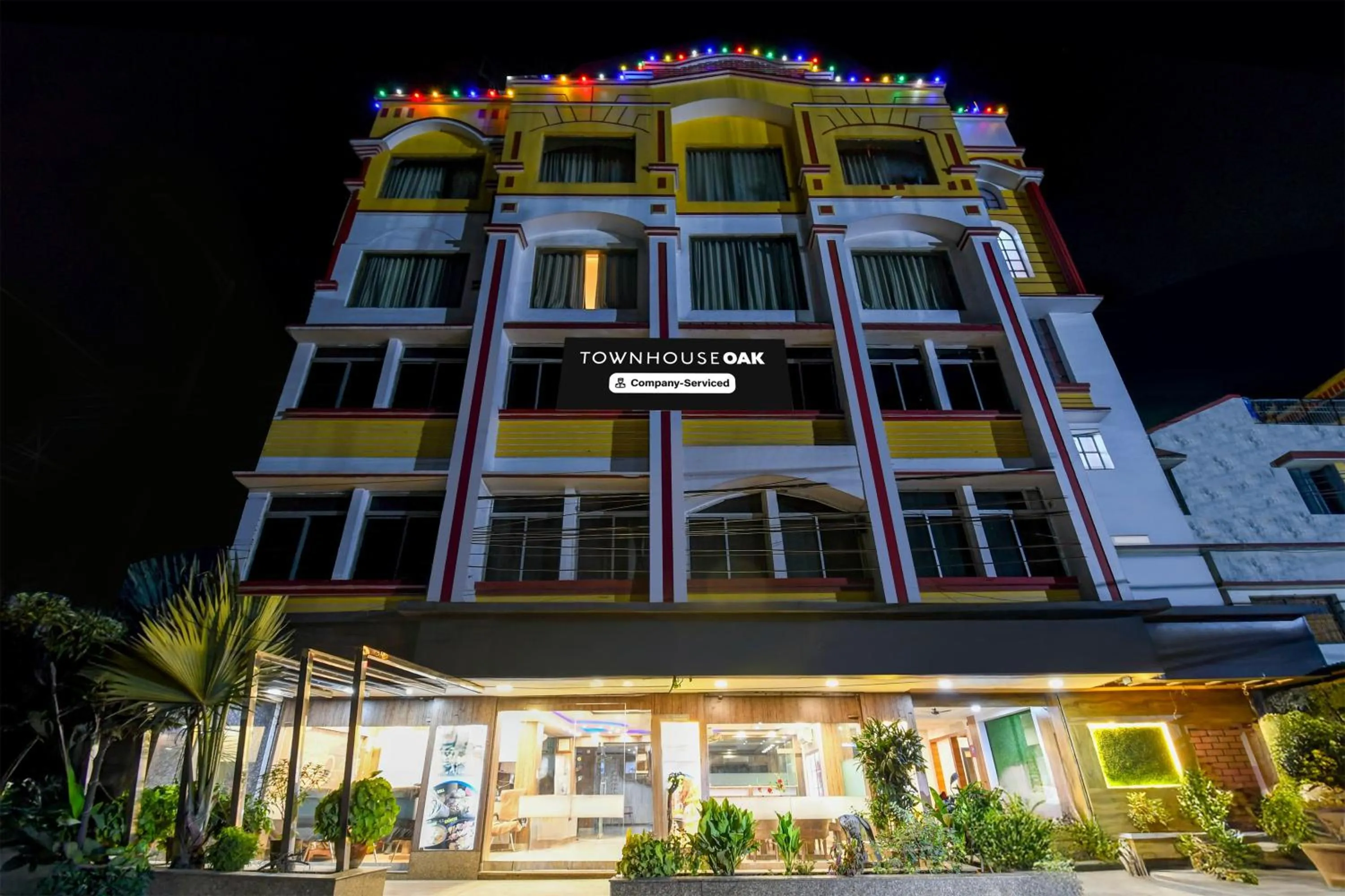 Facade/entrance in Super Townhouse Oak Dhanbad Near SSLNT College formerly Kapson