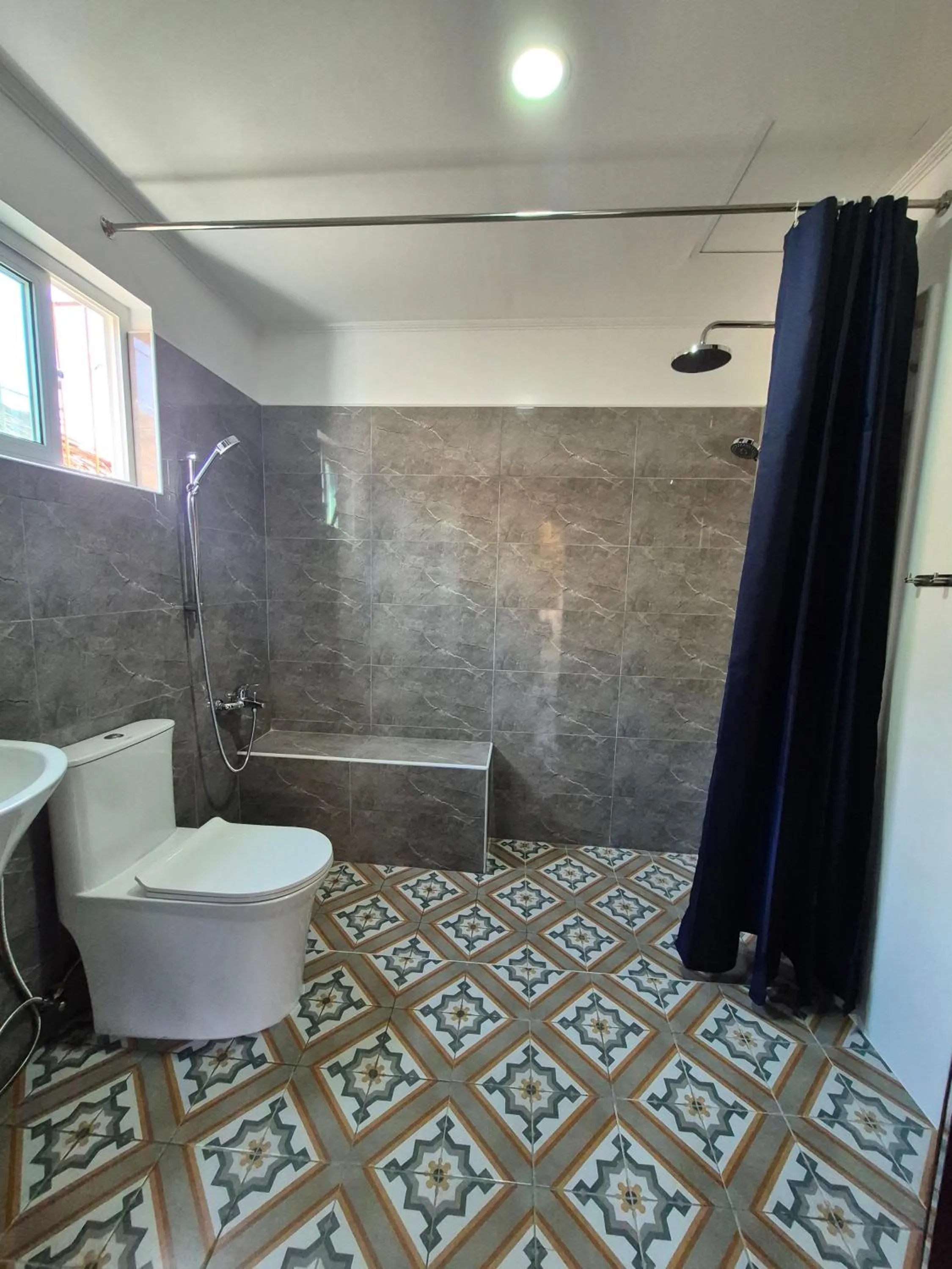 Bathroom in Kav's Beach Resort