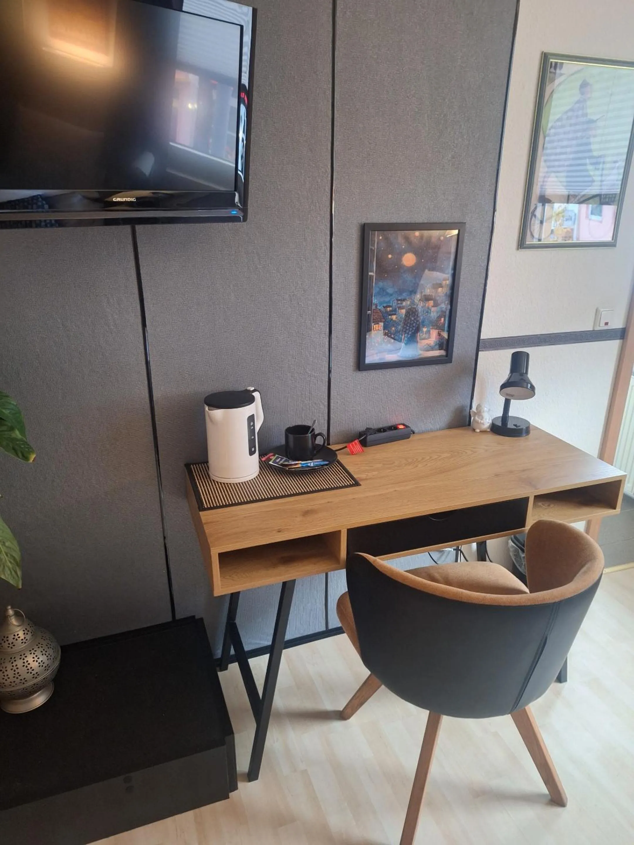 Bedroom in WOB Hotel