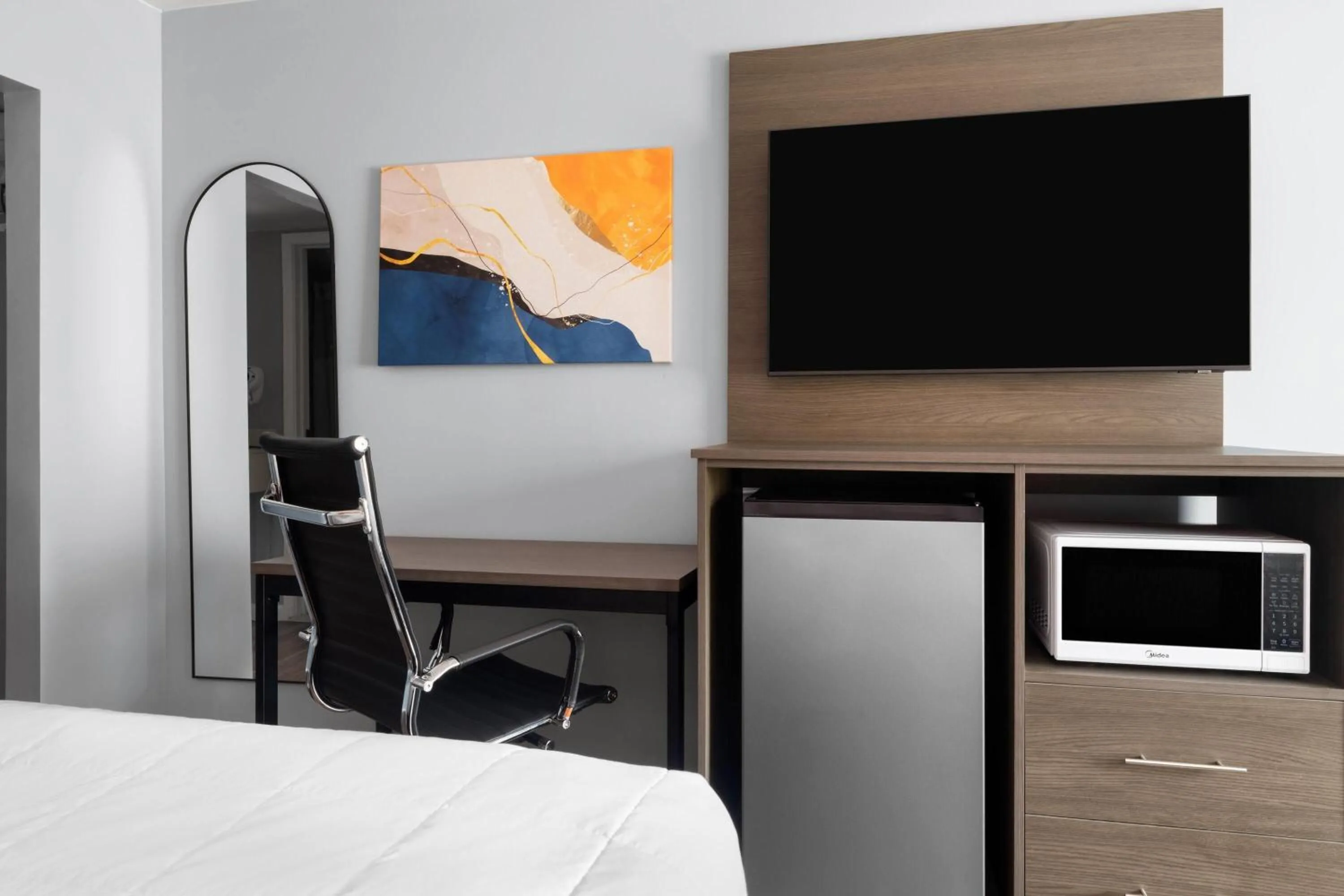 Photo of the whole room, Bed in Baymont by Wyndham Salisbury MD