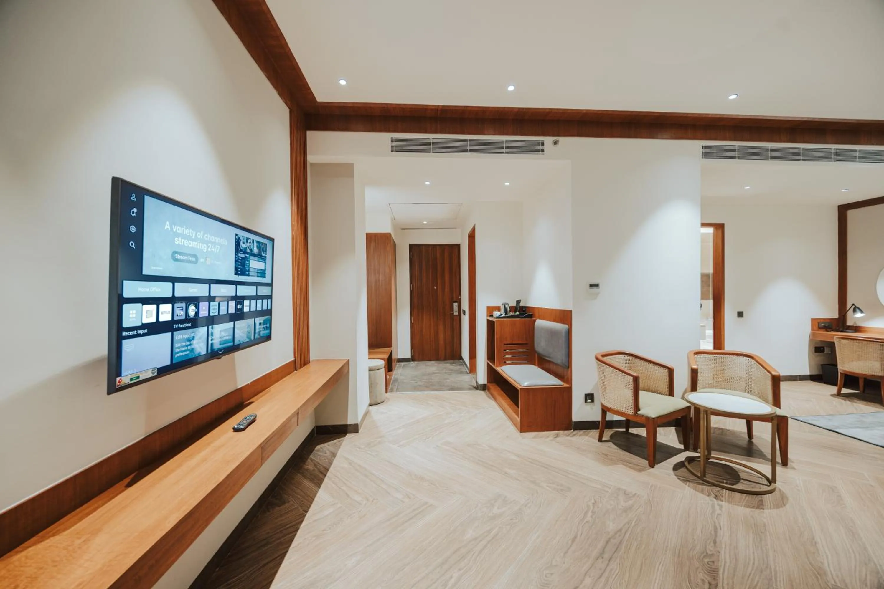 Communal lounge/ TV room in Wyndham Garden Sonipat Murthal