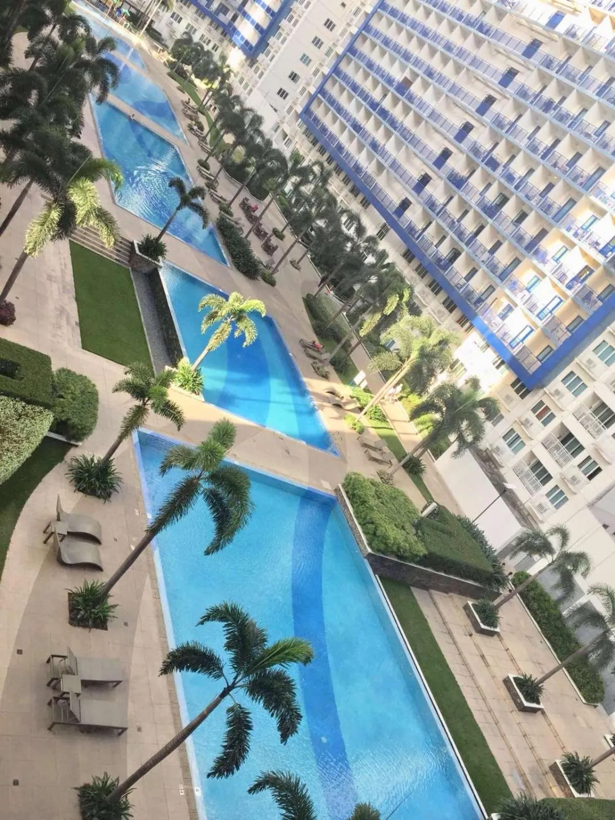 7J HomeStay at Sea Residences MoA Manila