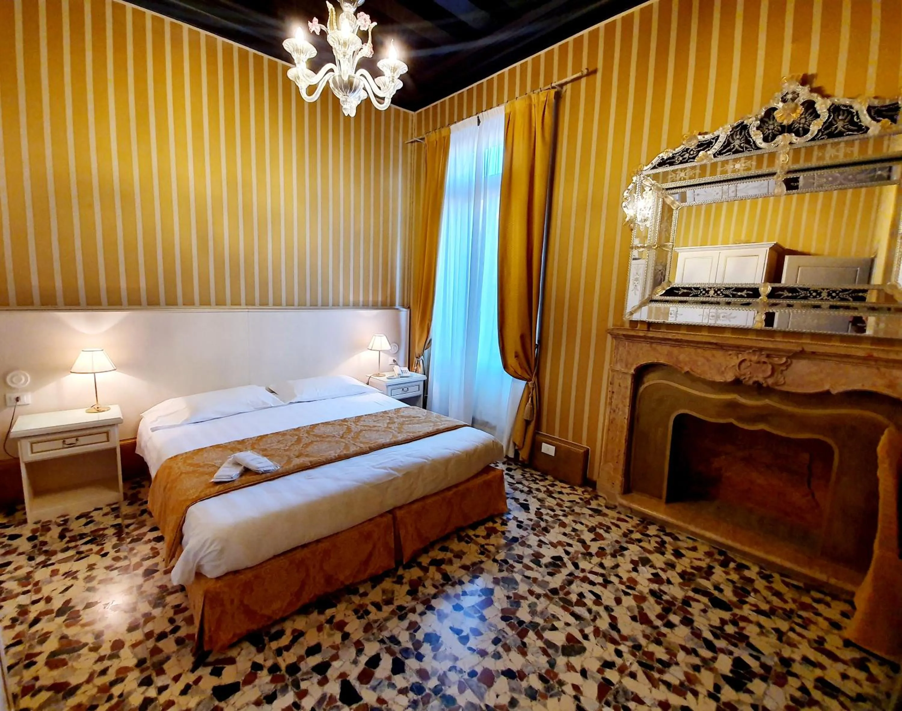 Bed in Hotel Corte dei Greci