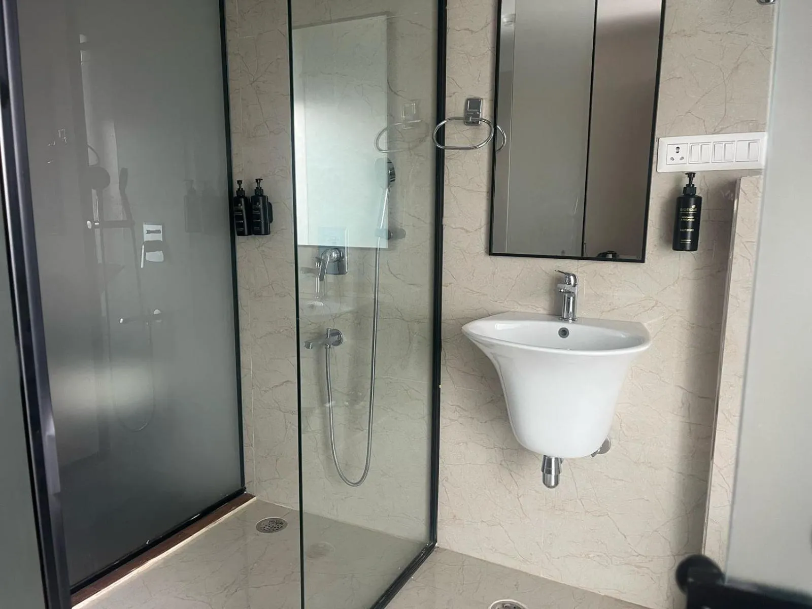 Shower in Saltstayz Trinity - Chandigarh Mohali