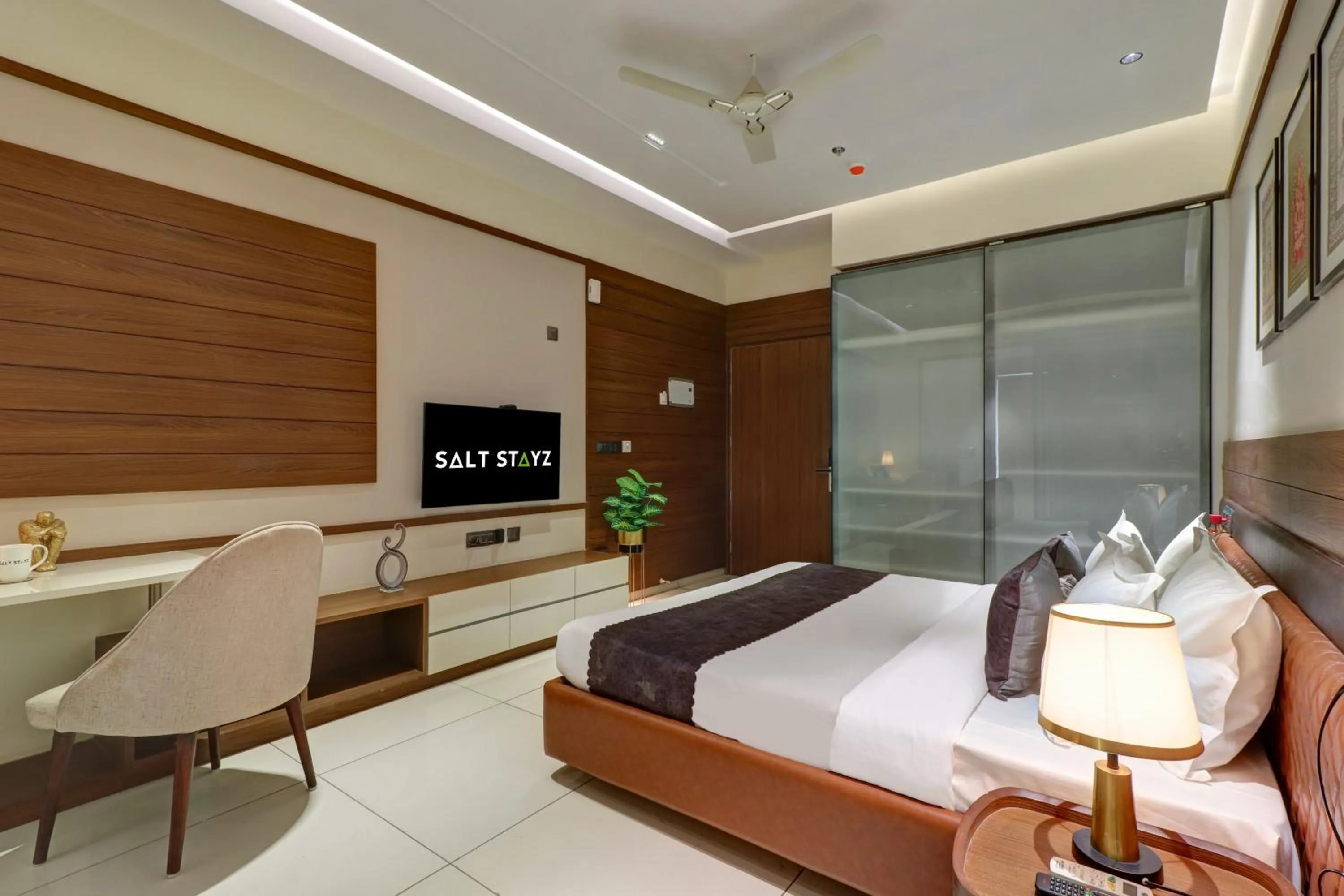 King Suite with Balcony in Saltstayz Trinity - Chandigarh Mohali