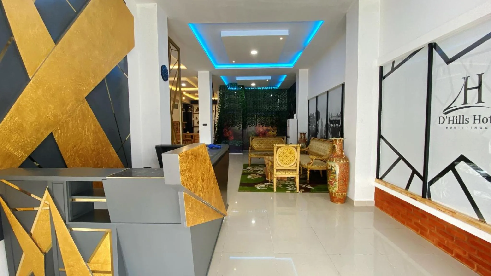 Living room in D'Hills Hotel