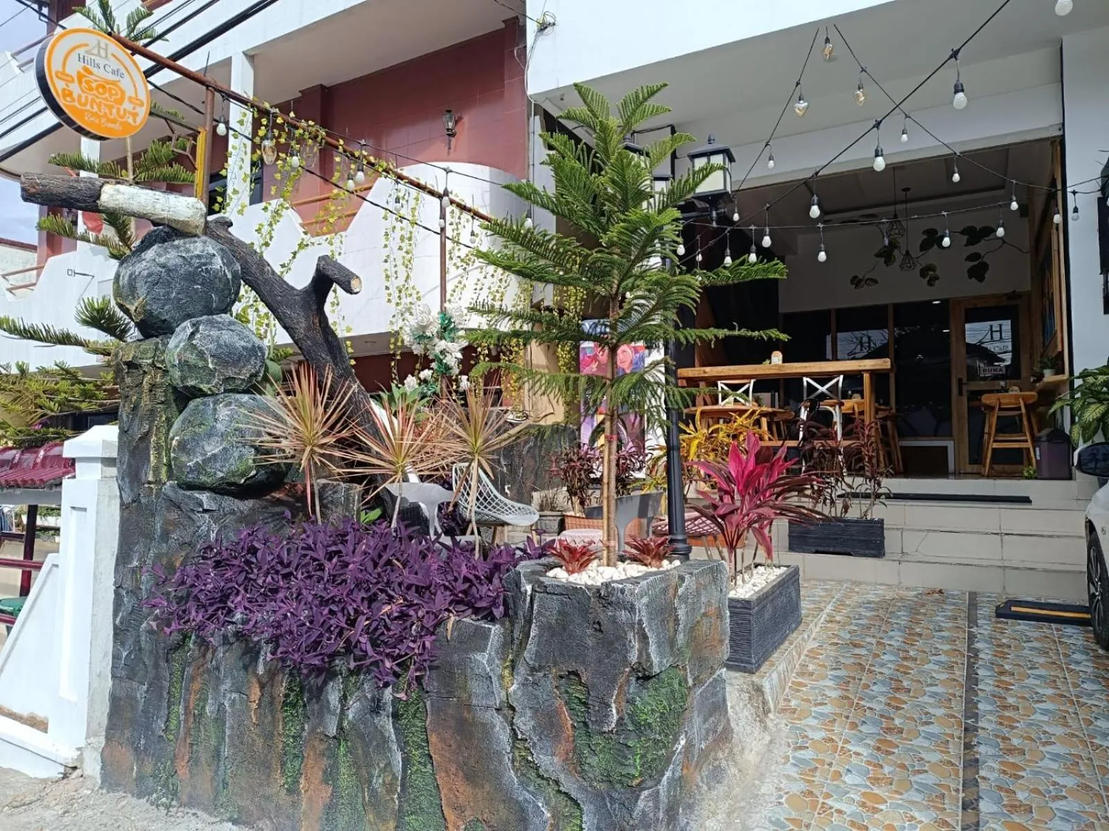 Garden in D'Hills Hotel