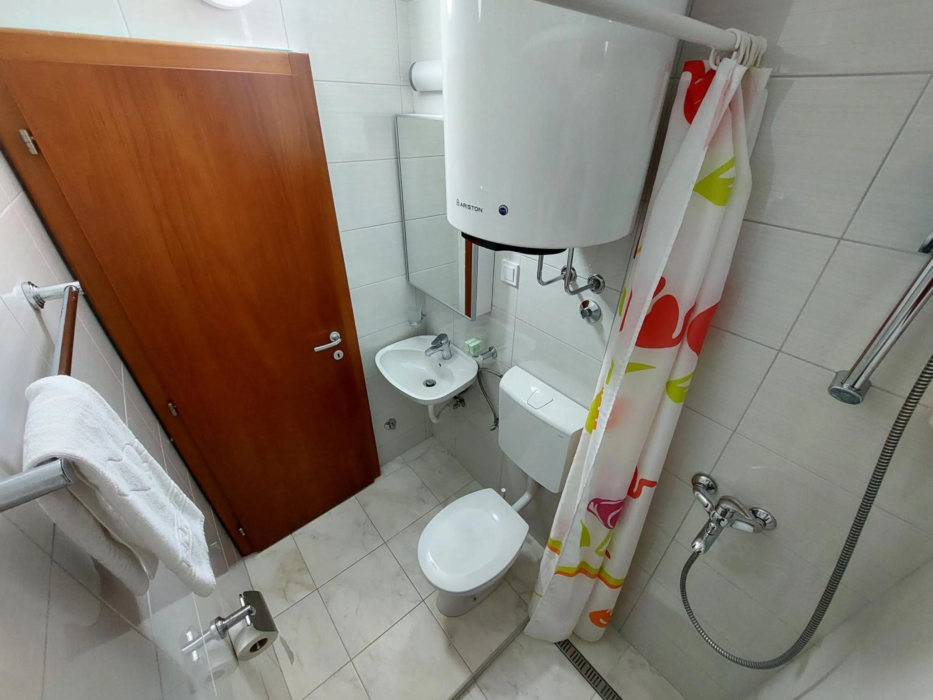 Shower in Apartmani Dalex