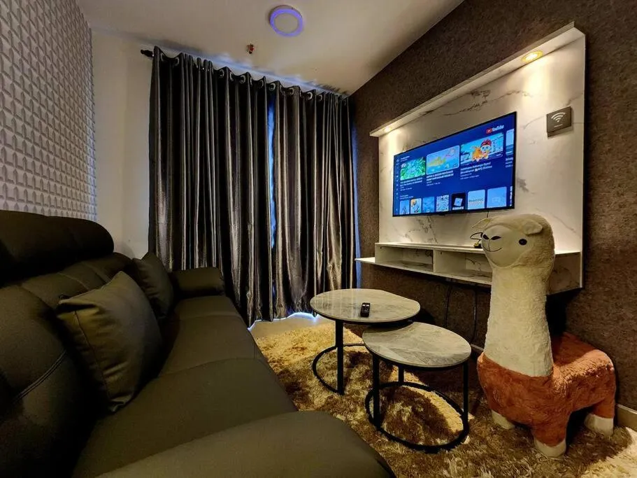 10 min to Subang Airport Free Wi-fi Carpark