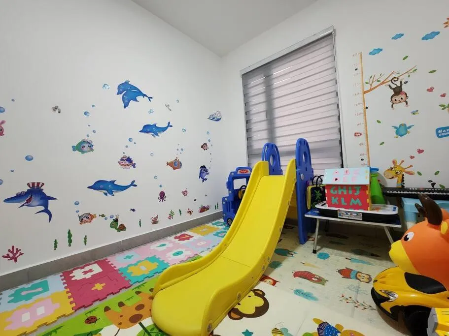 10 min to Subang Airport Free Wi-fi Carpark