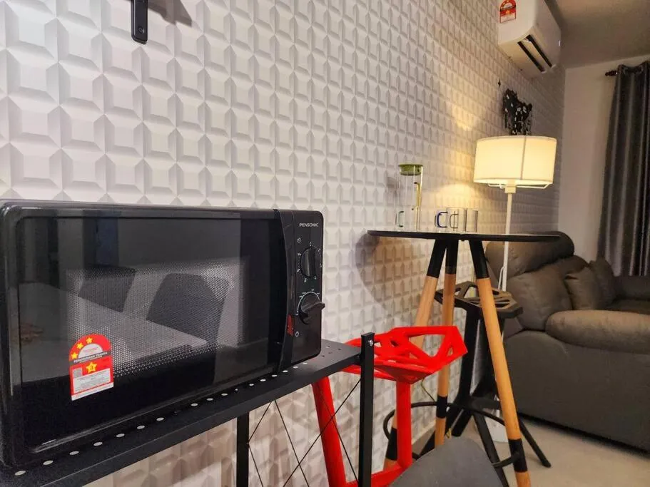 10 min to Subang Airport Free Wi-fi Carpark