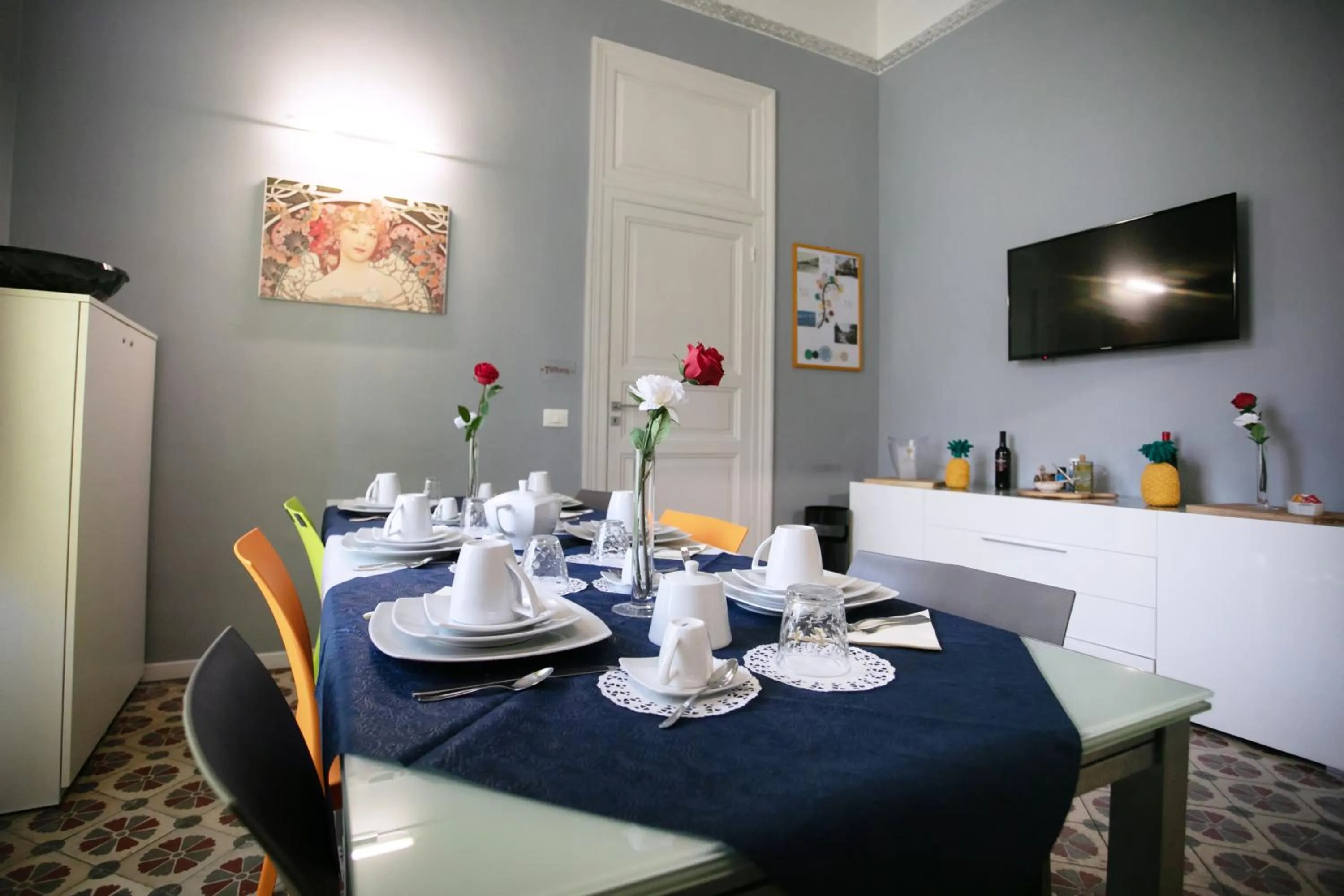 Continental breakfast in Belle Epoque B&B