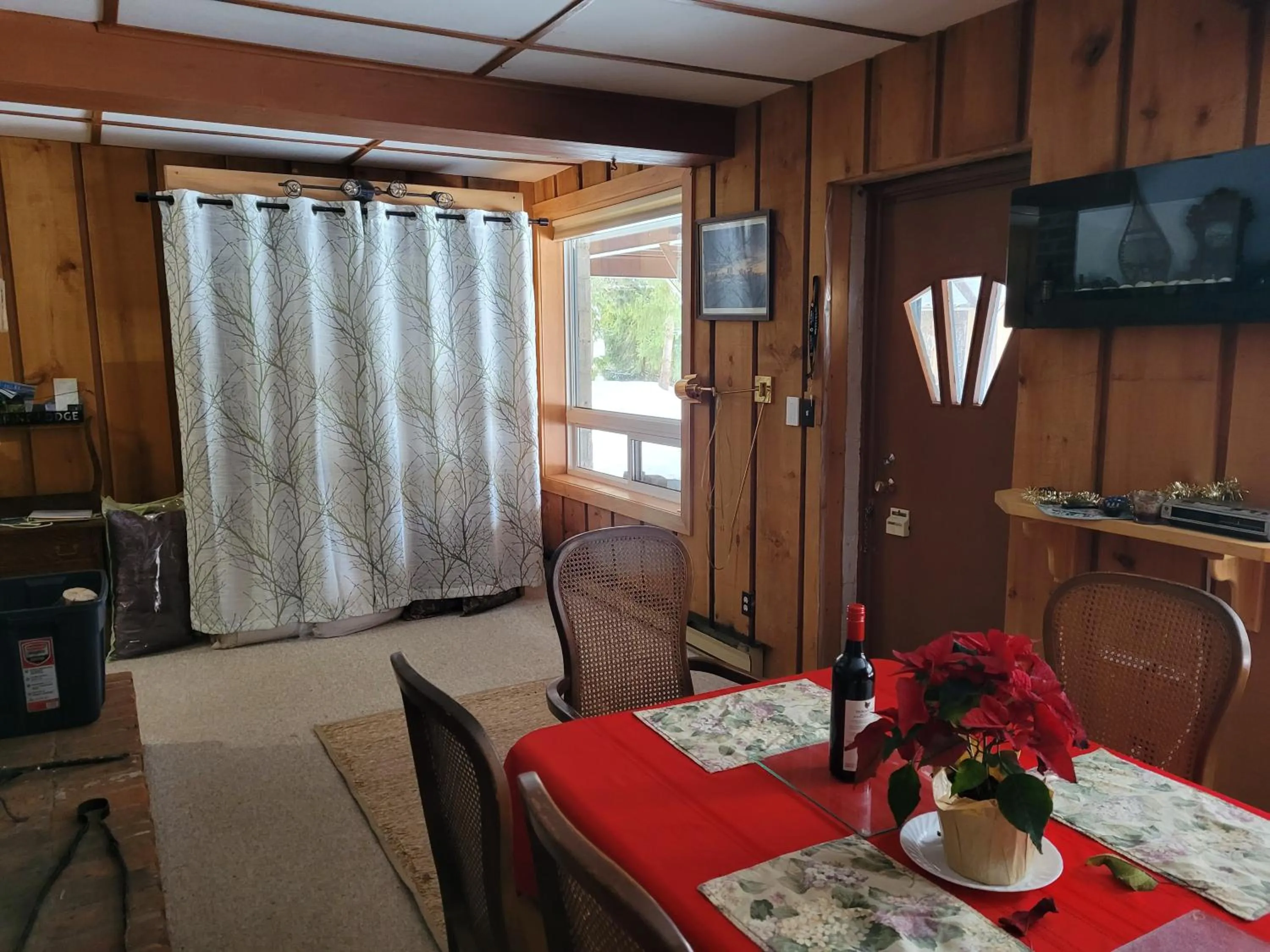 Bowering Lodge