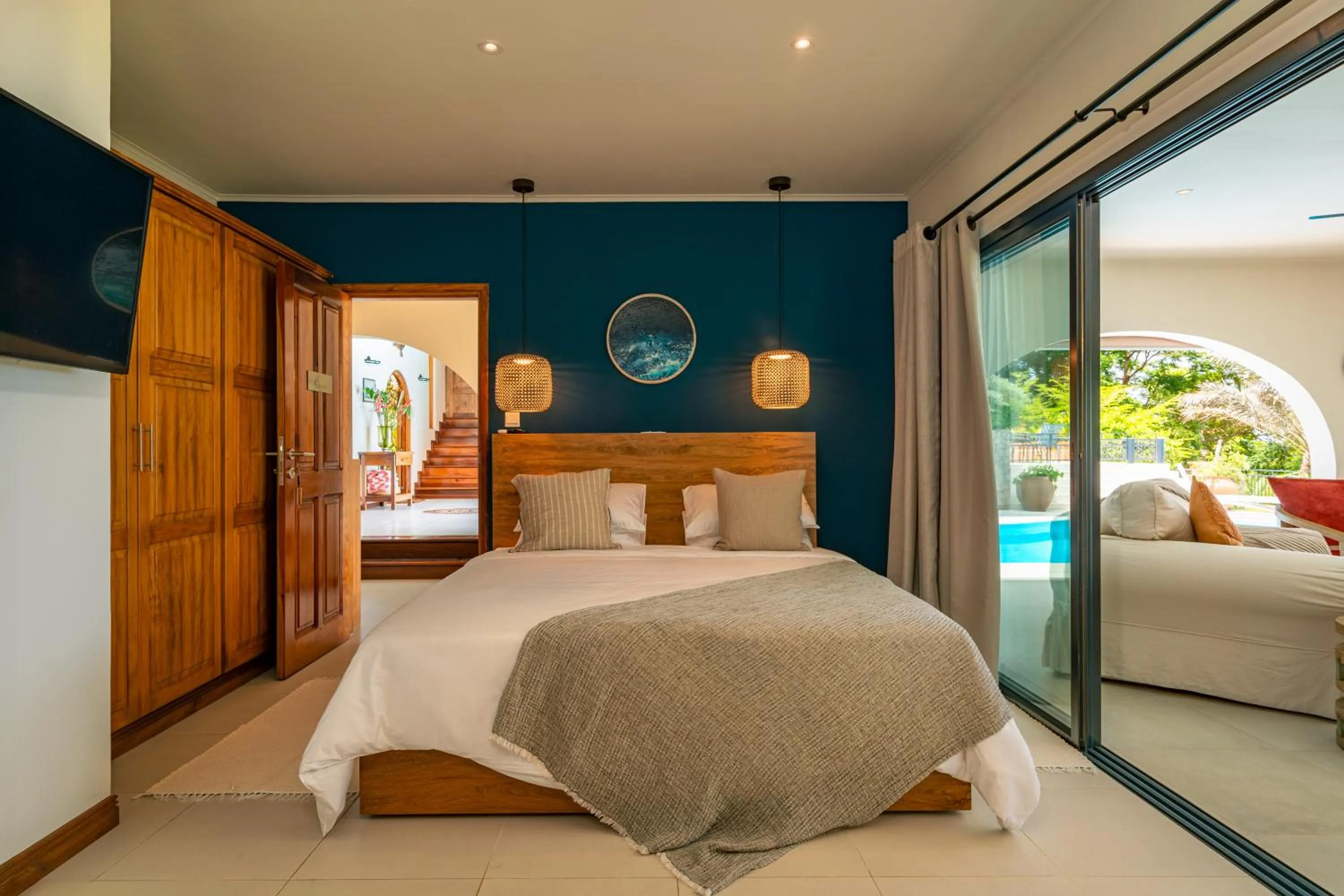 Bed in Cote Cedres