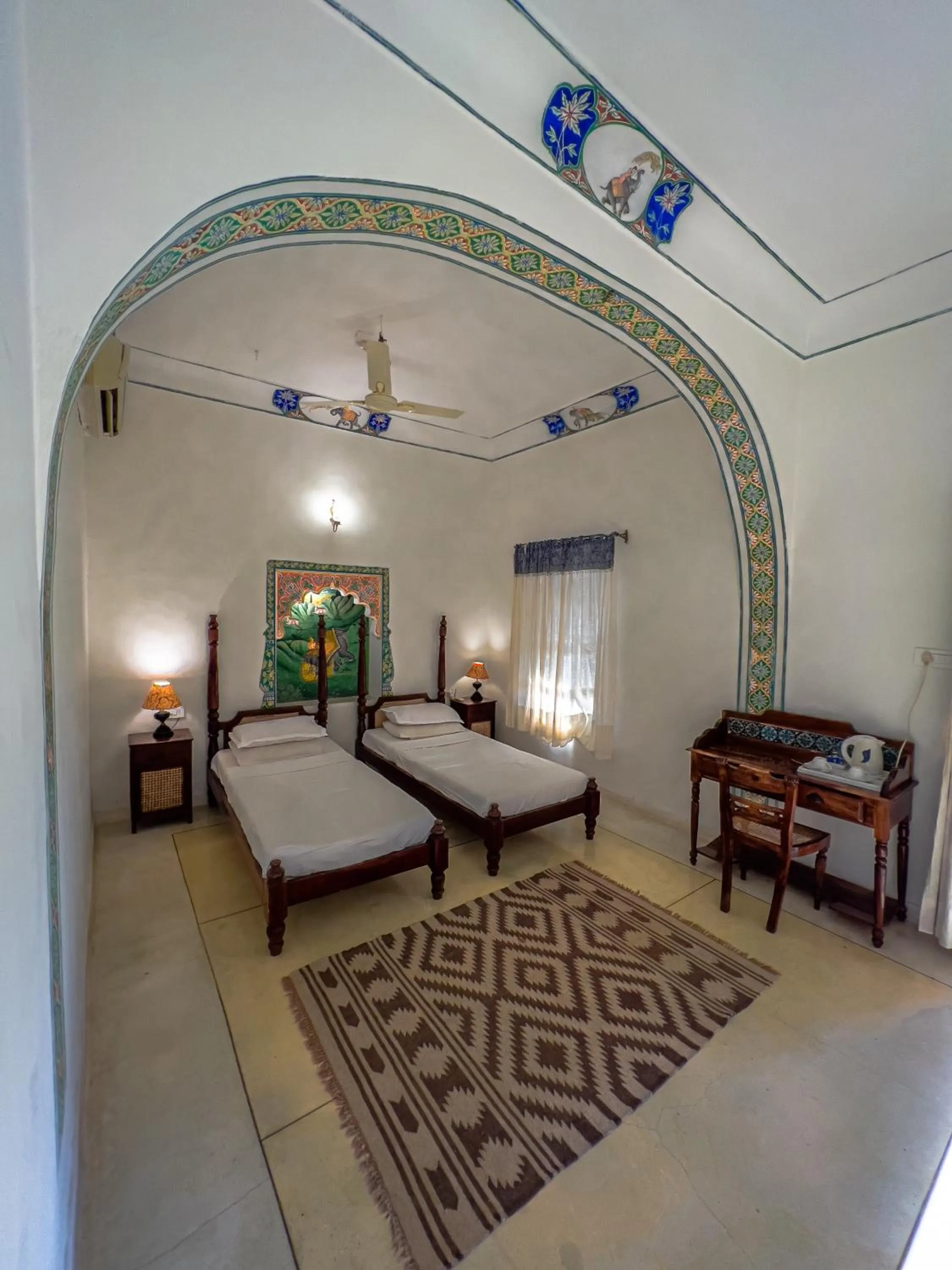 Bed in Hotel Castle Bijaipur