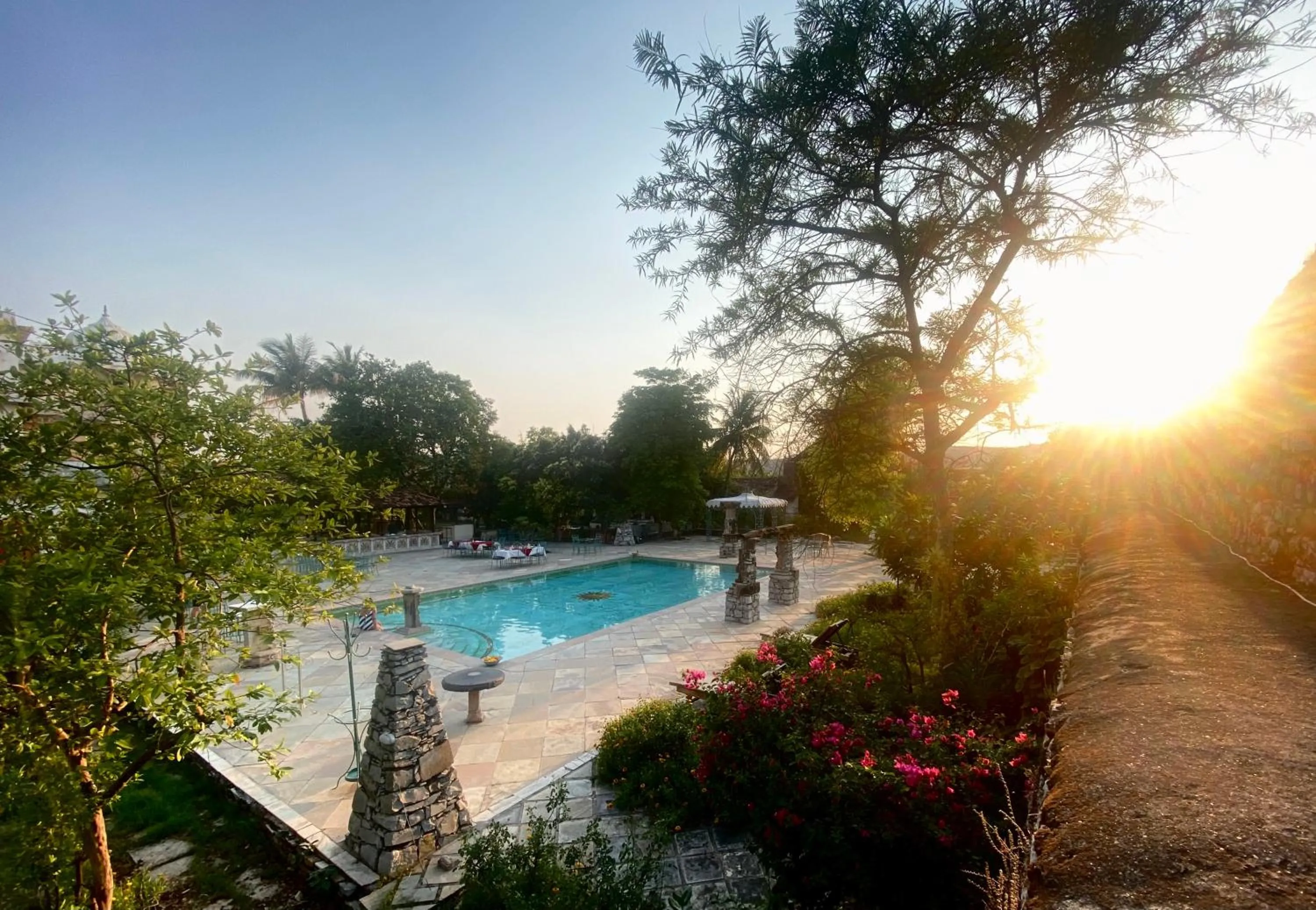 Swimming pool in Hotel Castle Bijaipur
