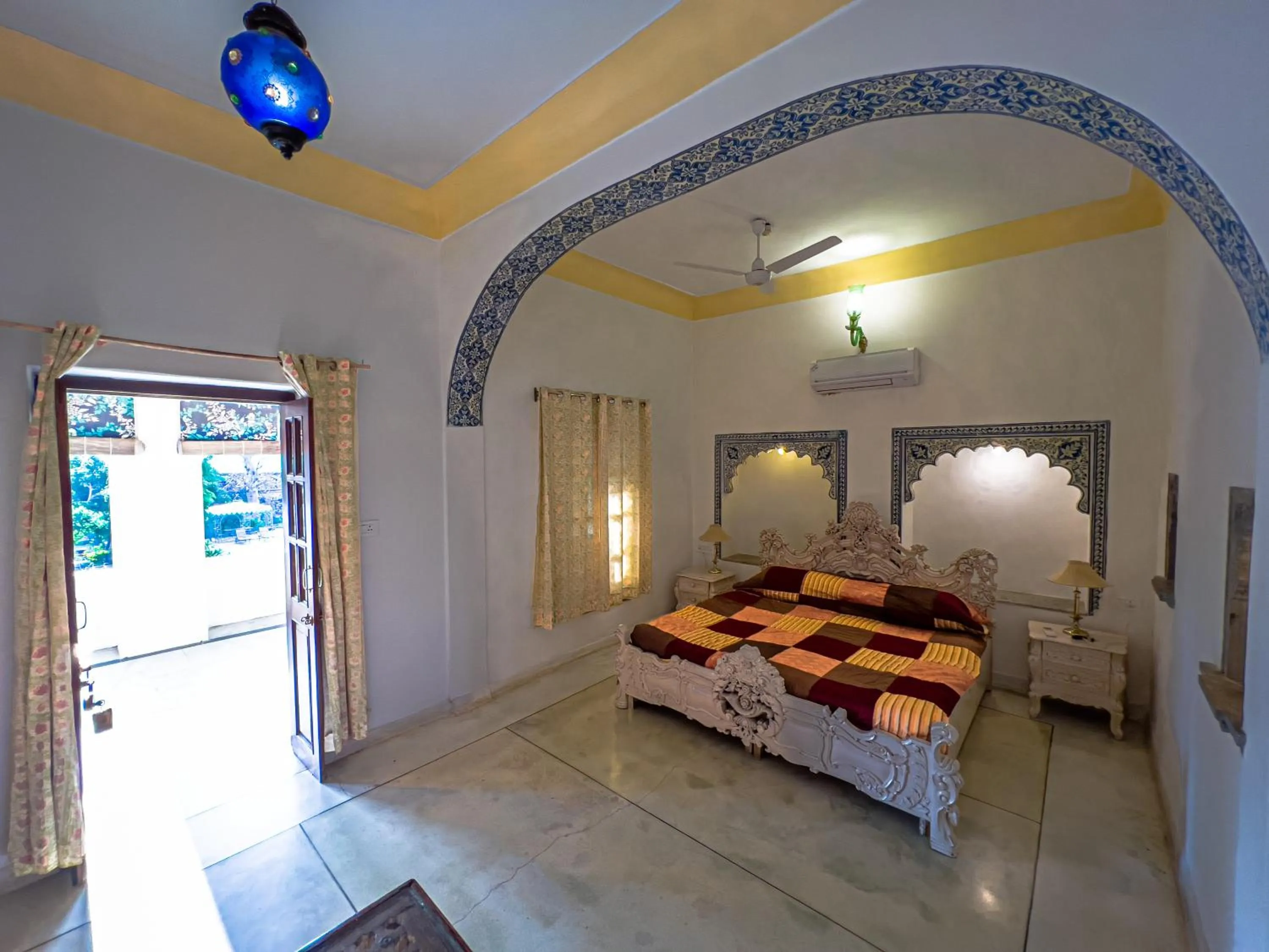 Bedroom in Hotel Castle Bijaipur