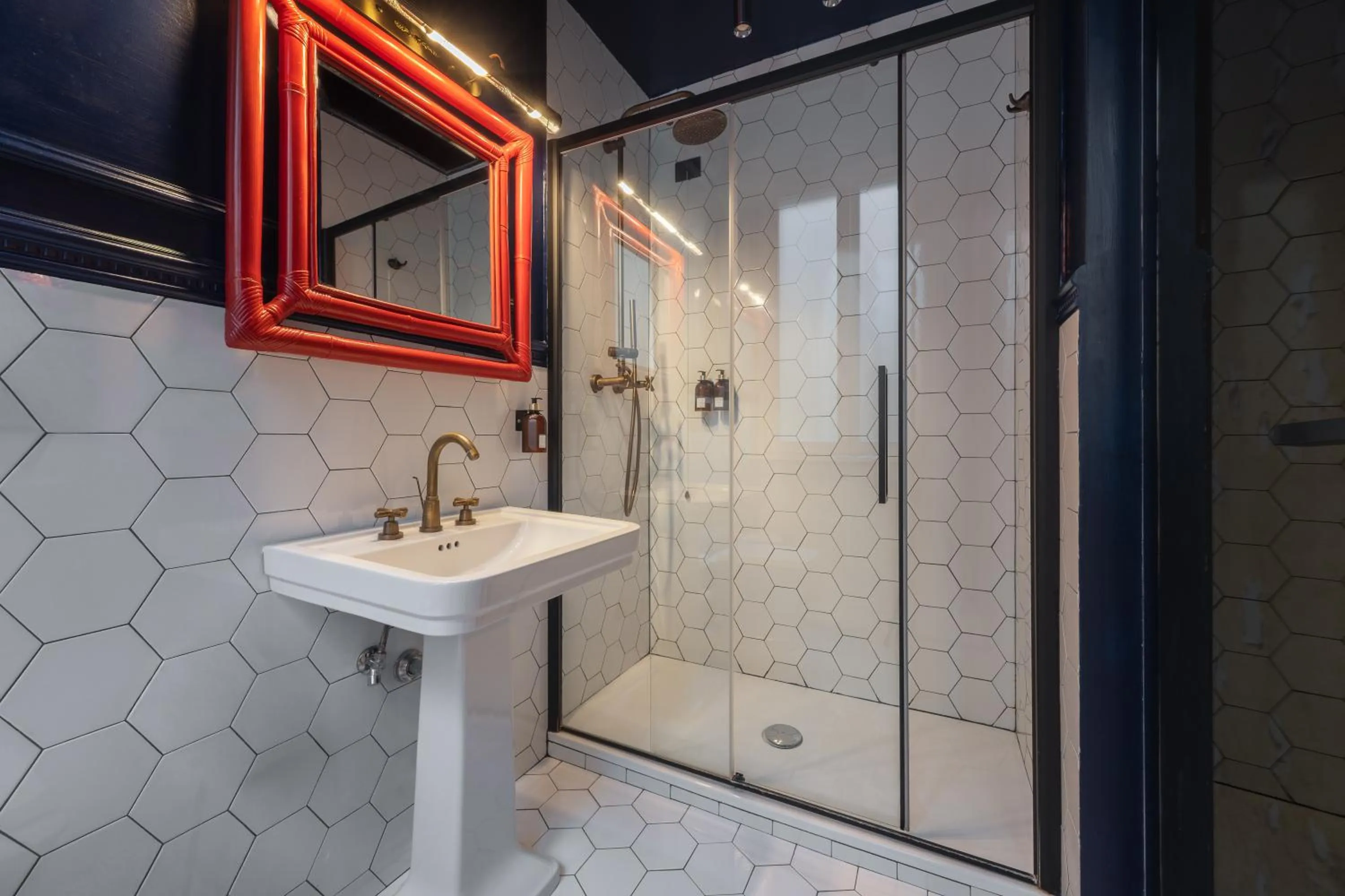 V Collection Condotti