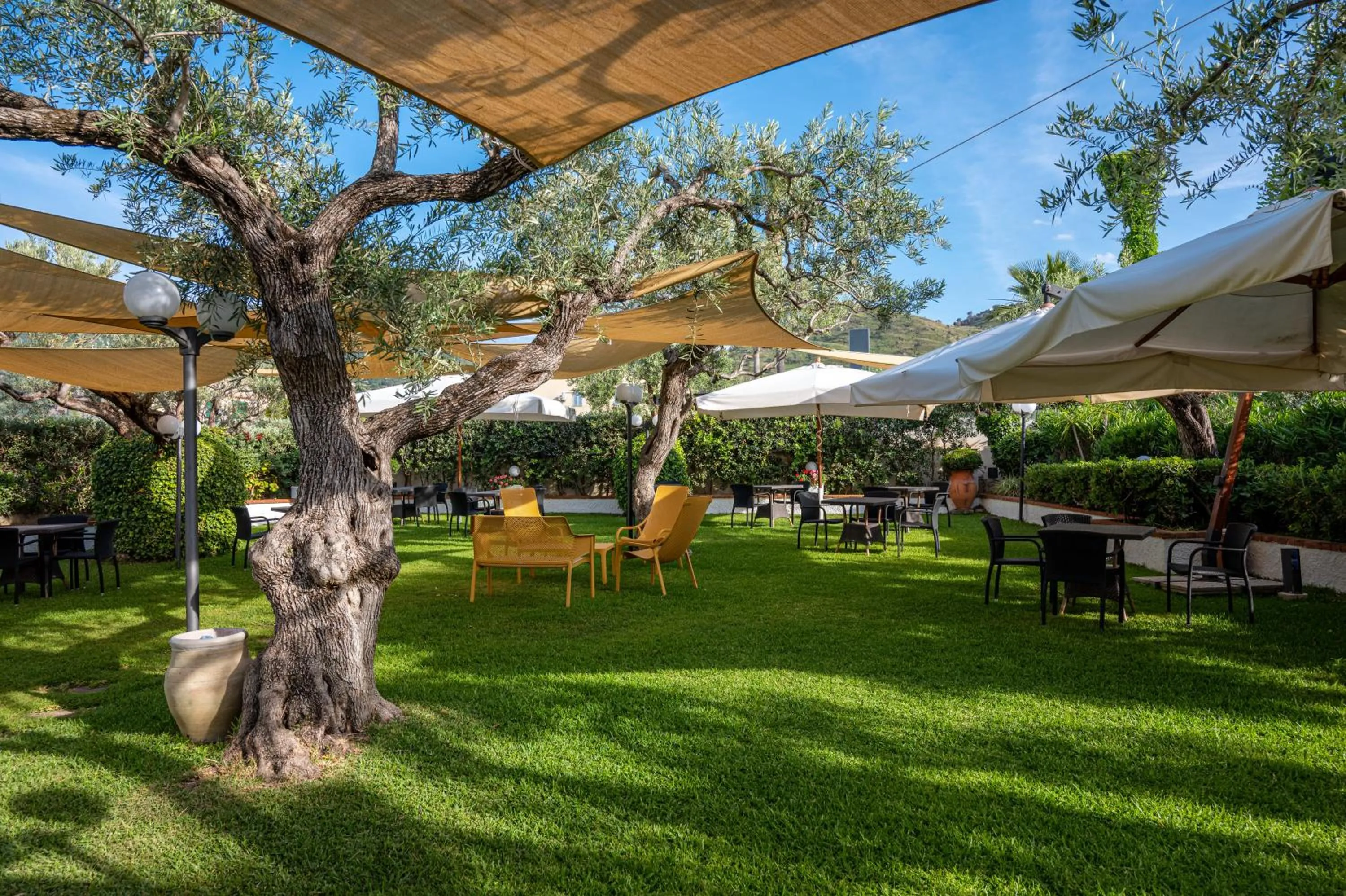 Garden in Hotiday Cefalù Mazzaforno