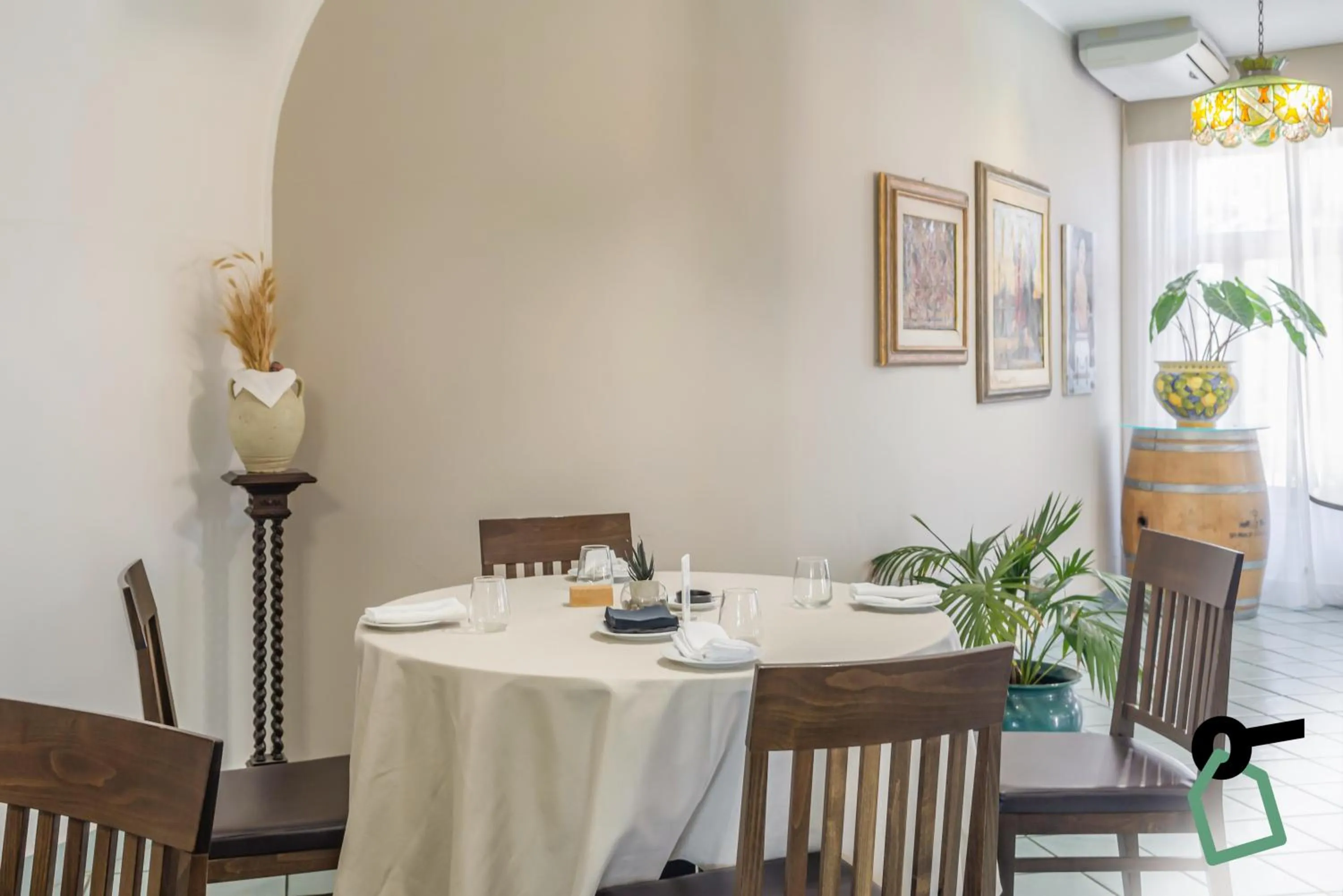 Restaurant/places to eat in Hotiday Cefalù Mazzaforno